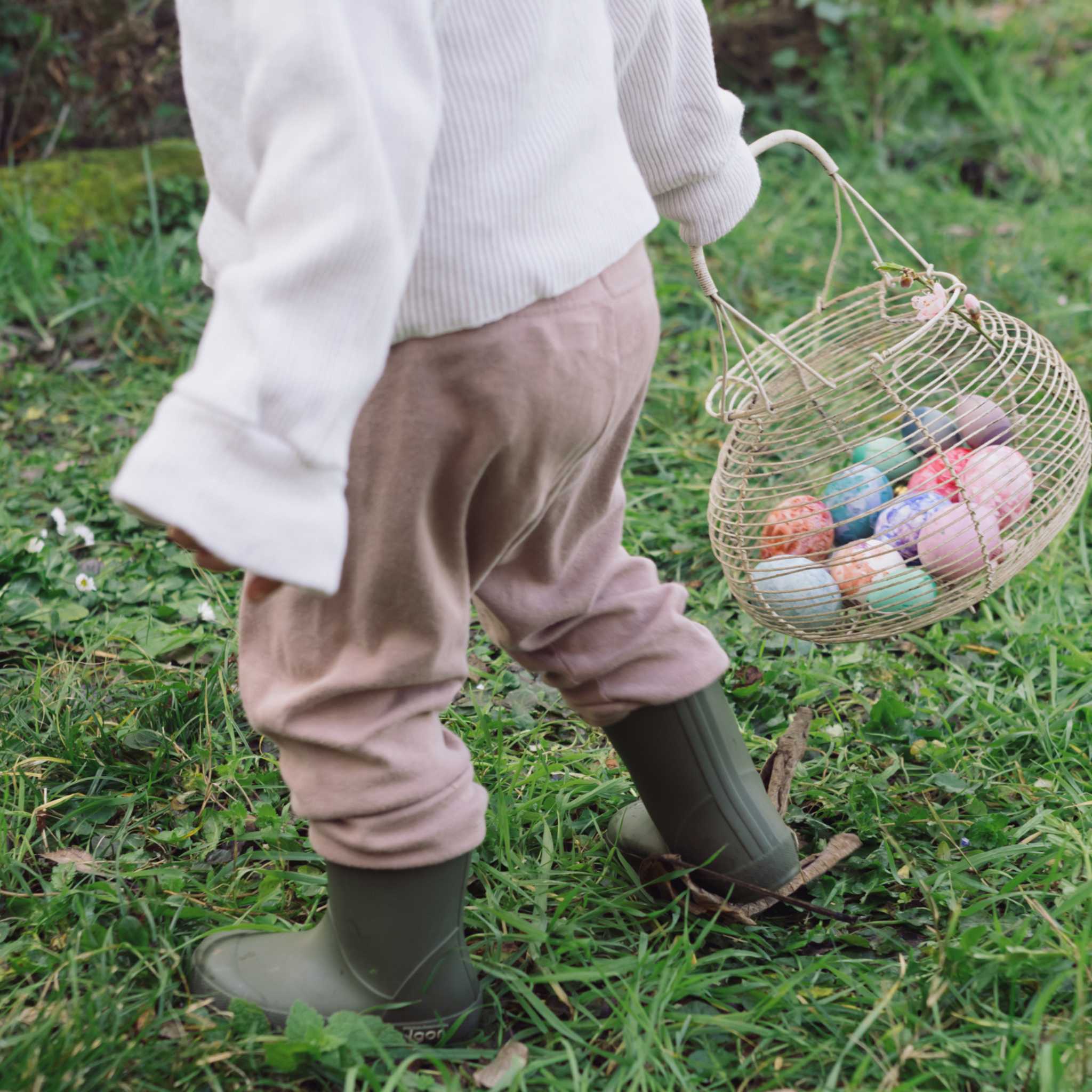 Boy With Basket Grapat Aurora Eggs