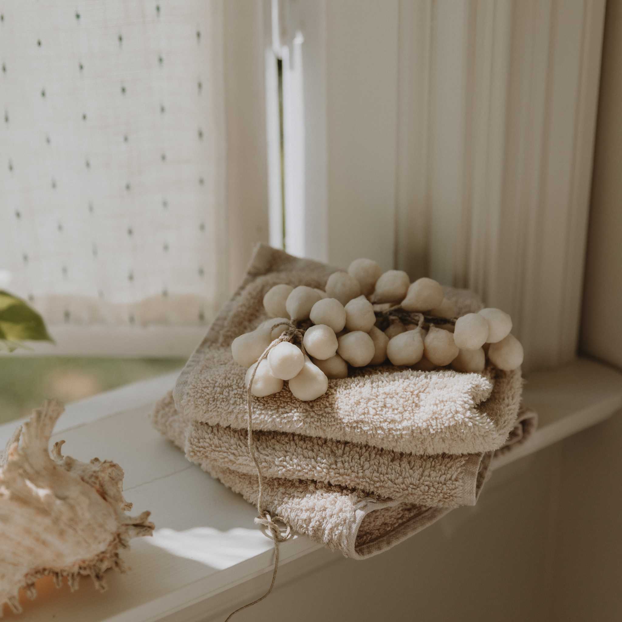 Garbo & Friends Terry Washcloths (3 pack) Sand -On Windowsill