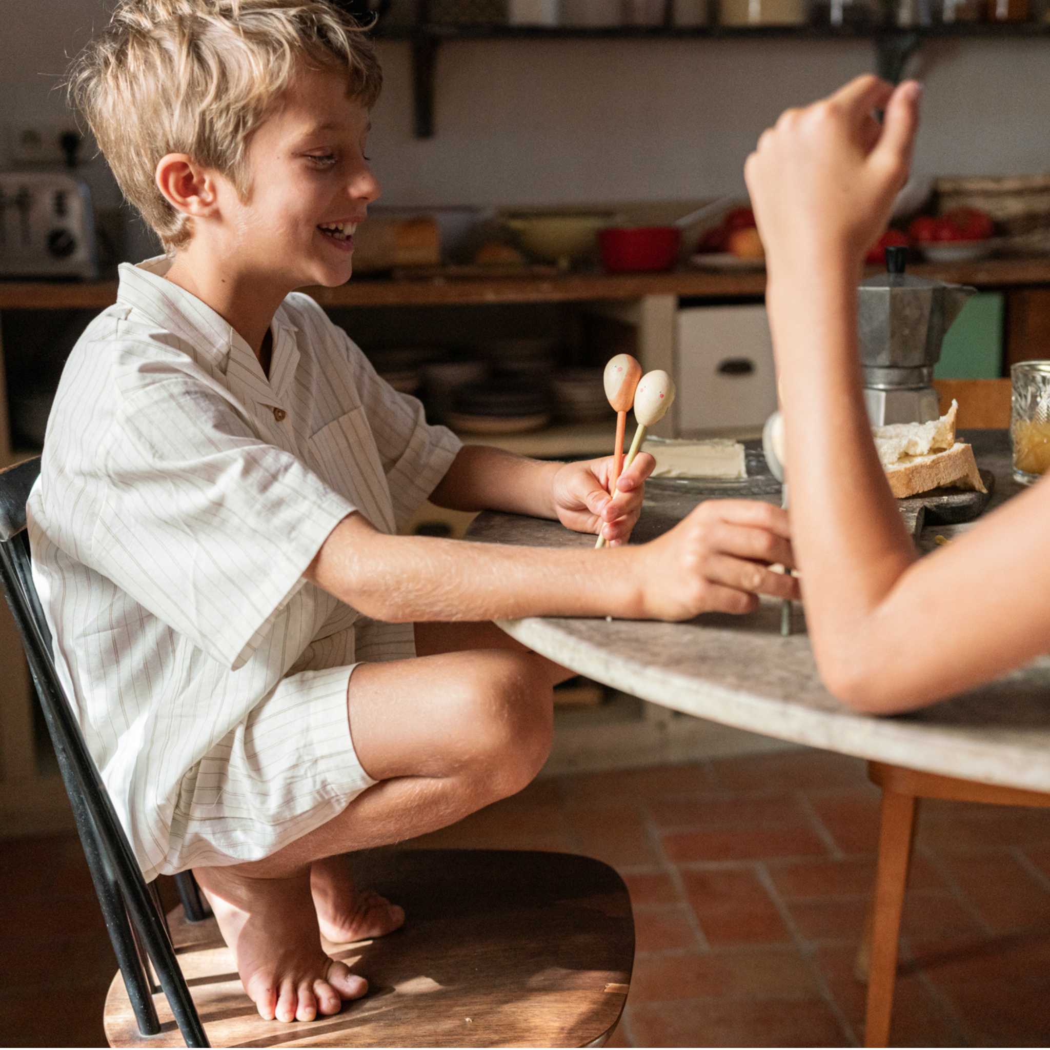 Grapat Twin Soul Puppets - At Table