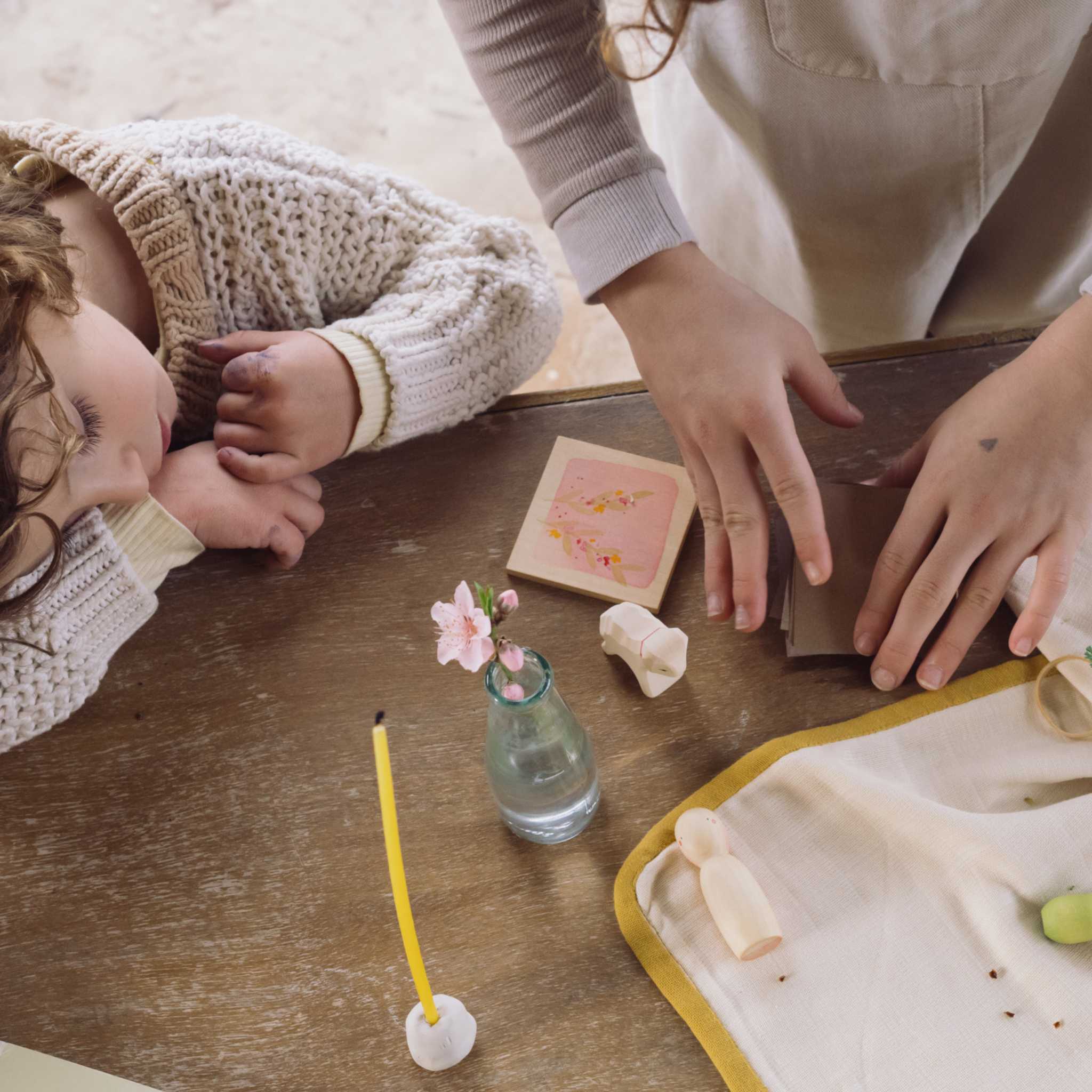 Mum & Boy with Grapat Hello Spring Set