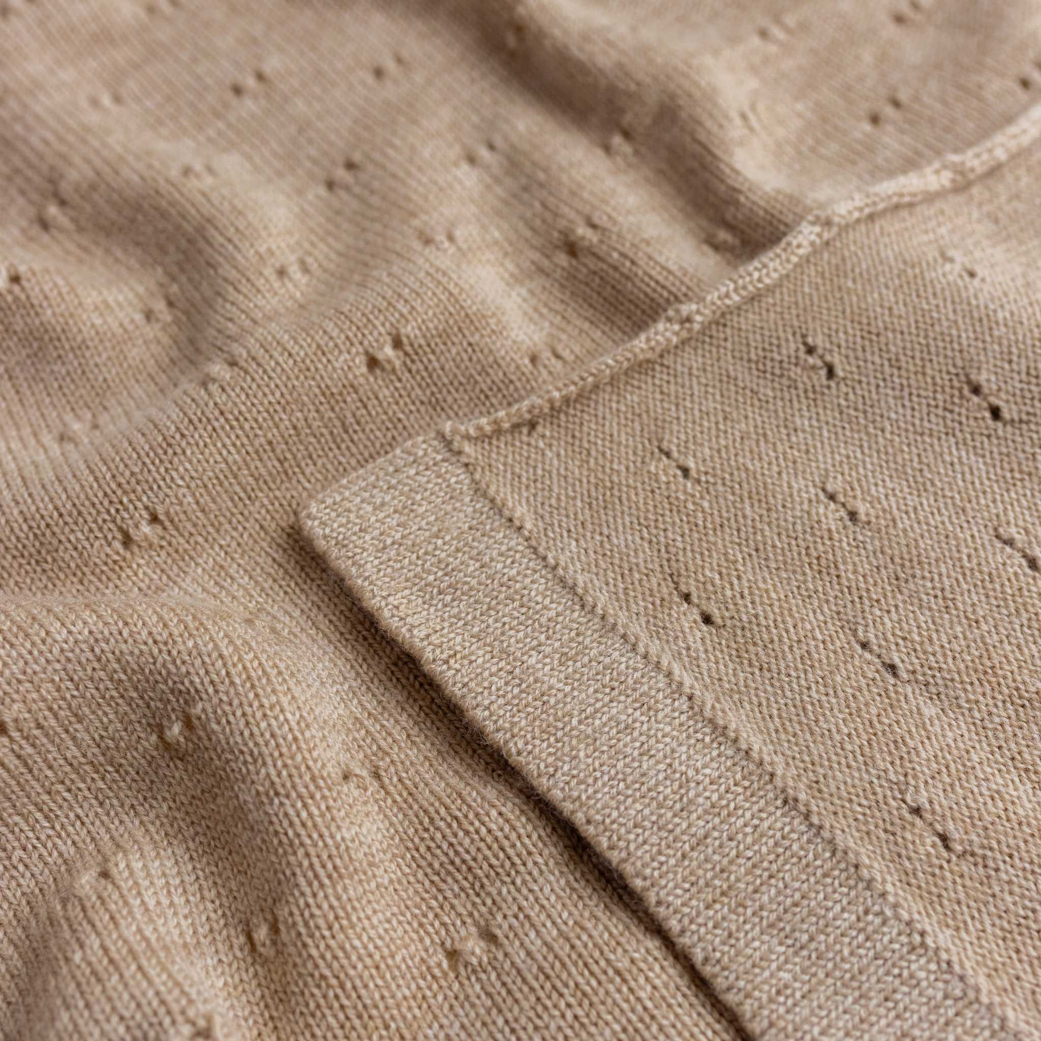 Hvid Merino Wool Bibi Blanket - Sand - Softly Folded