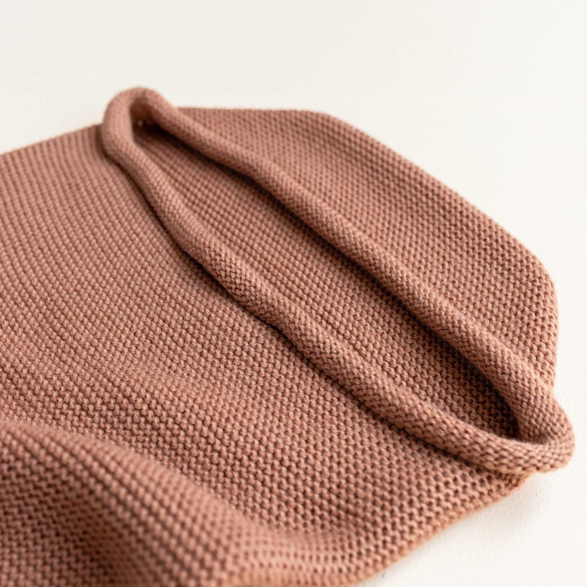 Hvid Merino Wool Cocoon In Terracotta Hood Details