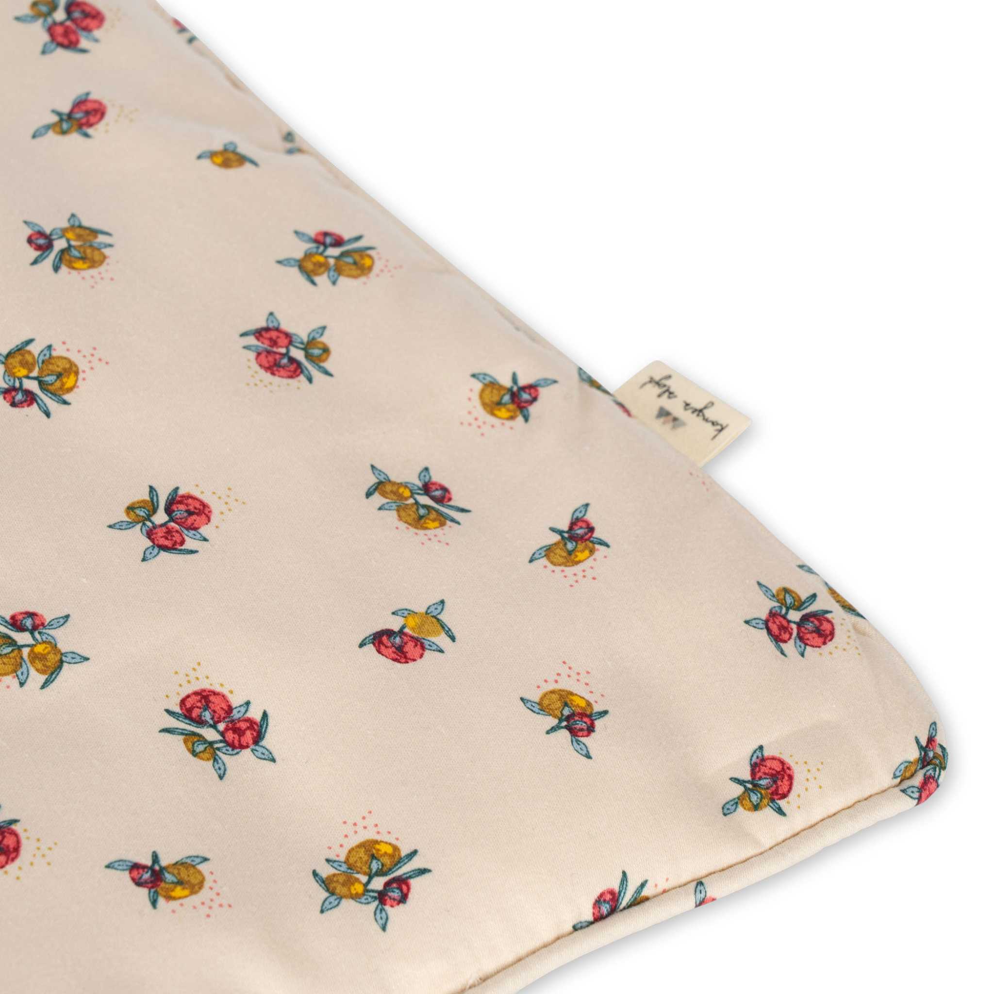 Konges Slojd Dolls Bedding In Peonia Edge Details