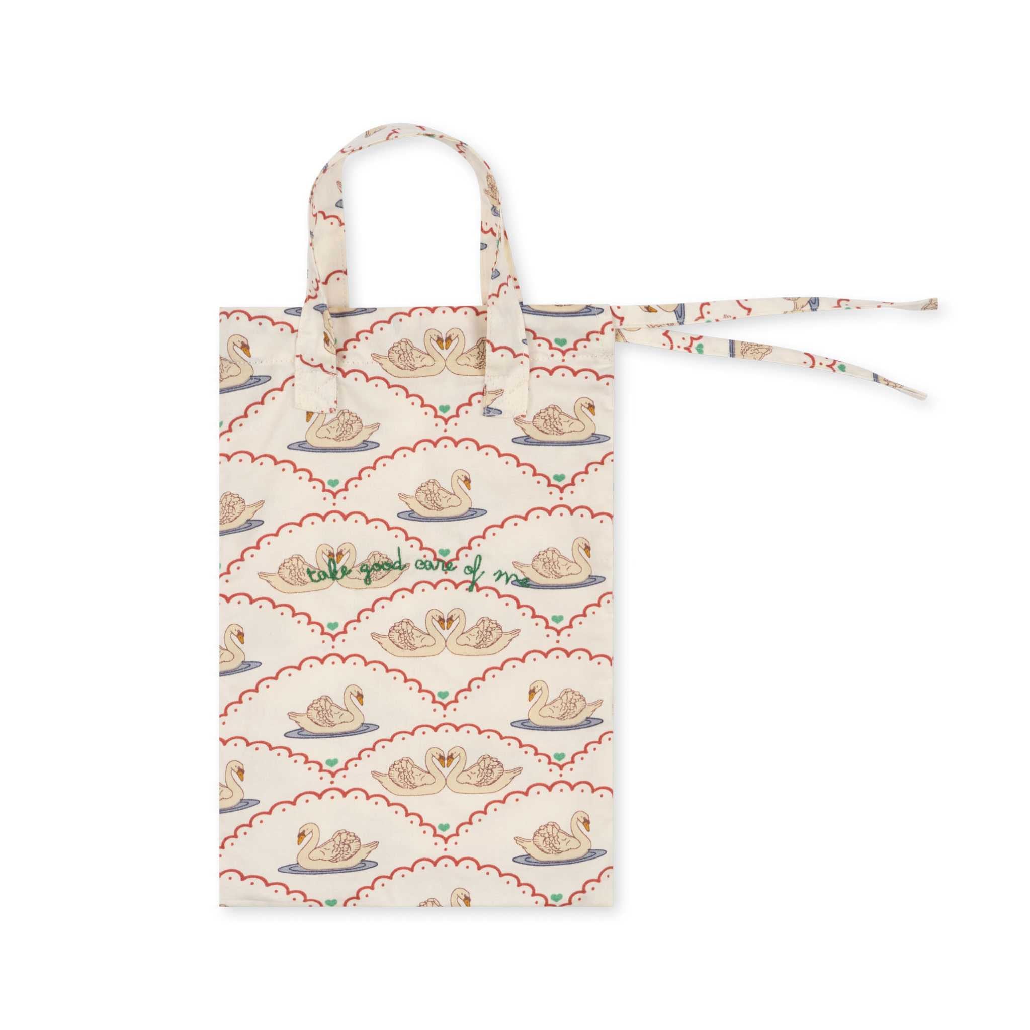Konges Slojd Dolls Nursery Set In Swan Print Fabric Bag