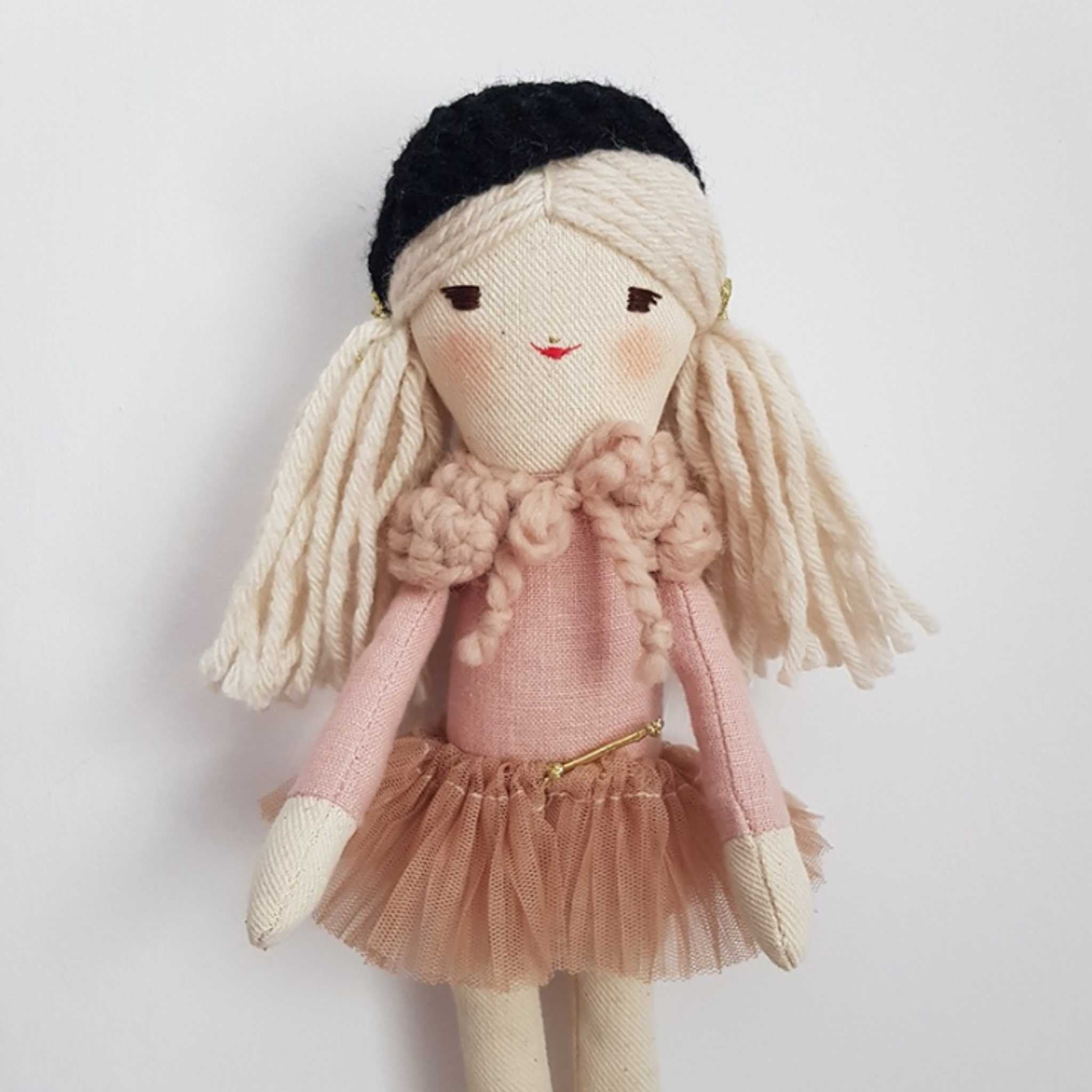 Mari Dolls Parisian Doll Cecile Closer