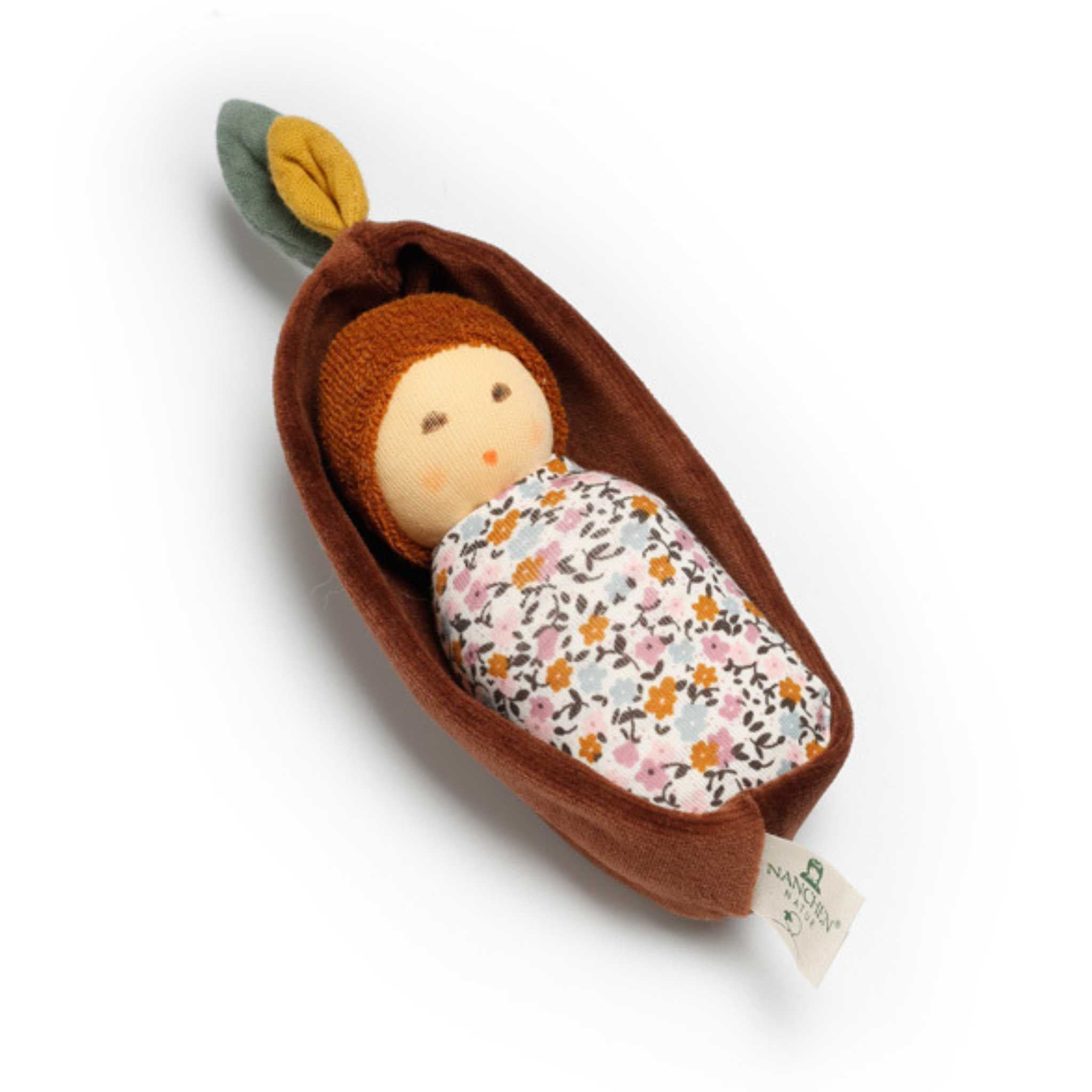 Nanchen Natur Floral Acorn Baby In Bark Cradle