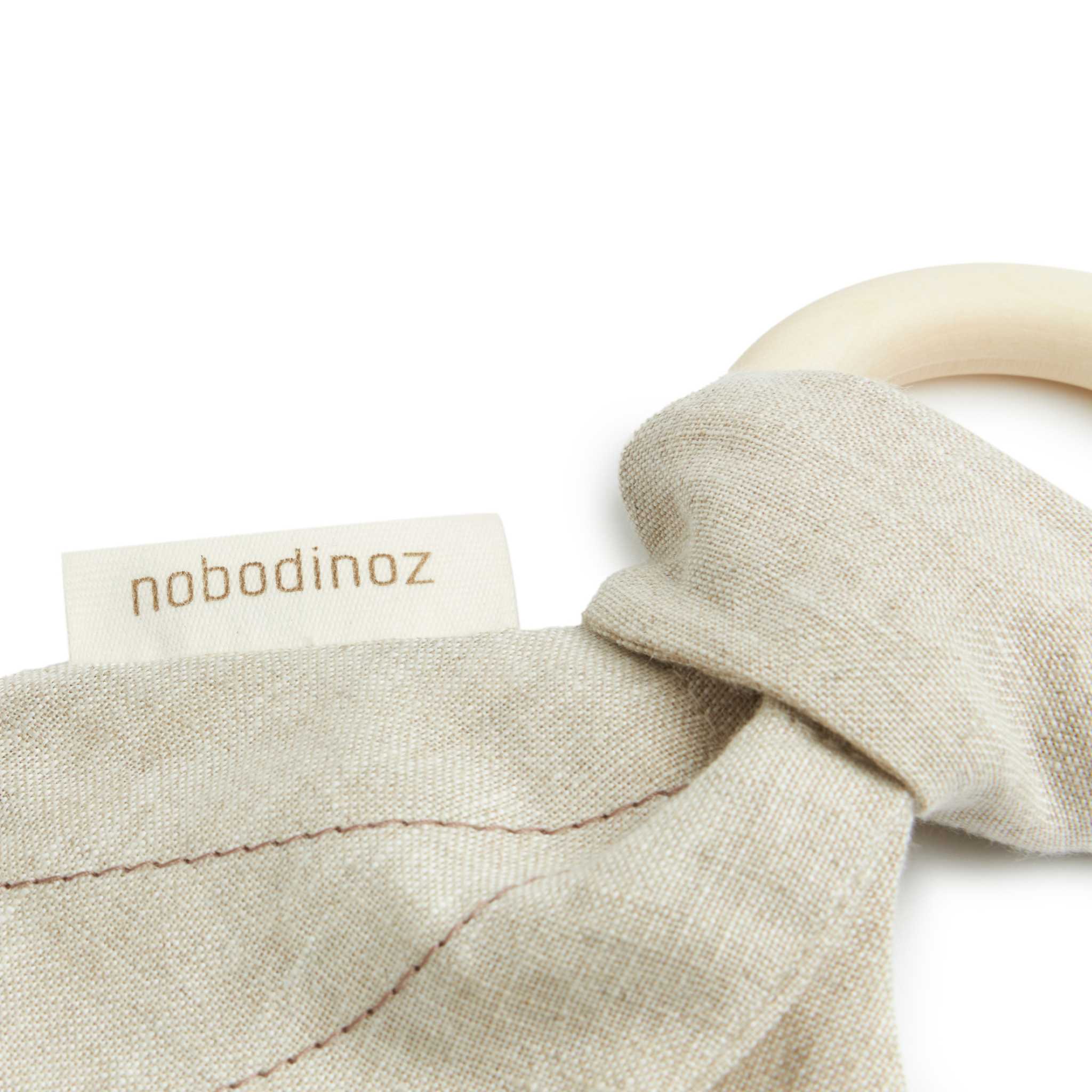 Nobodinoz Lin Francais Wings Teether Ring - Detail