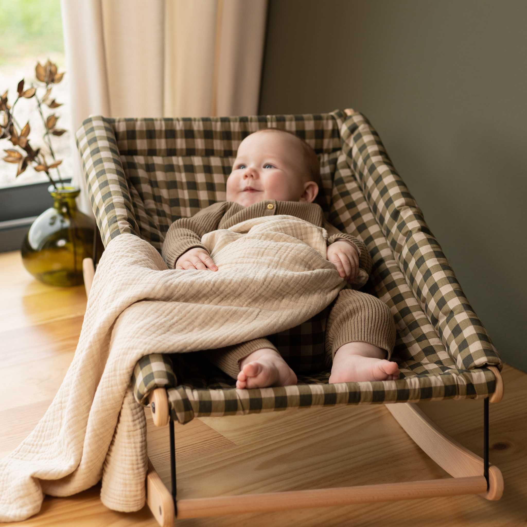 Nobodinoz Wabi Sabi Double Muslin Banket - Ginger - On Baby In Rocker