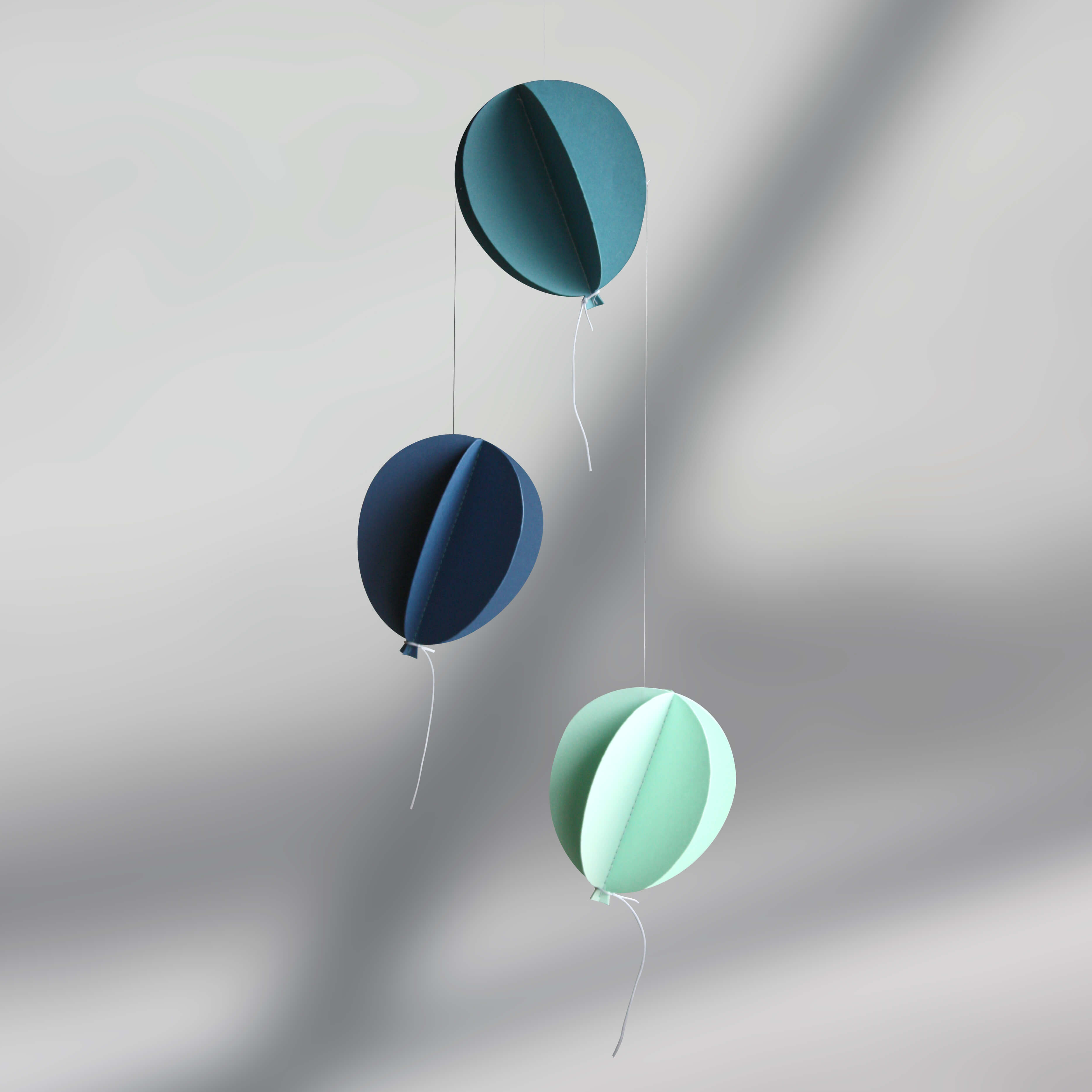 Balloon Mobile - Blues/ Greens