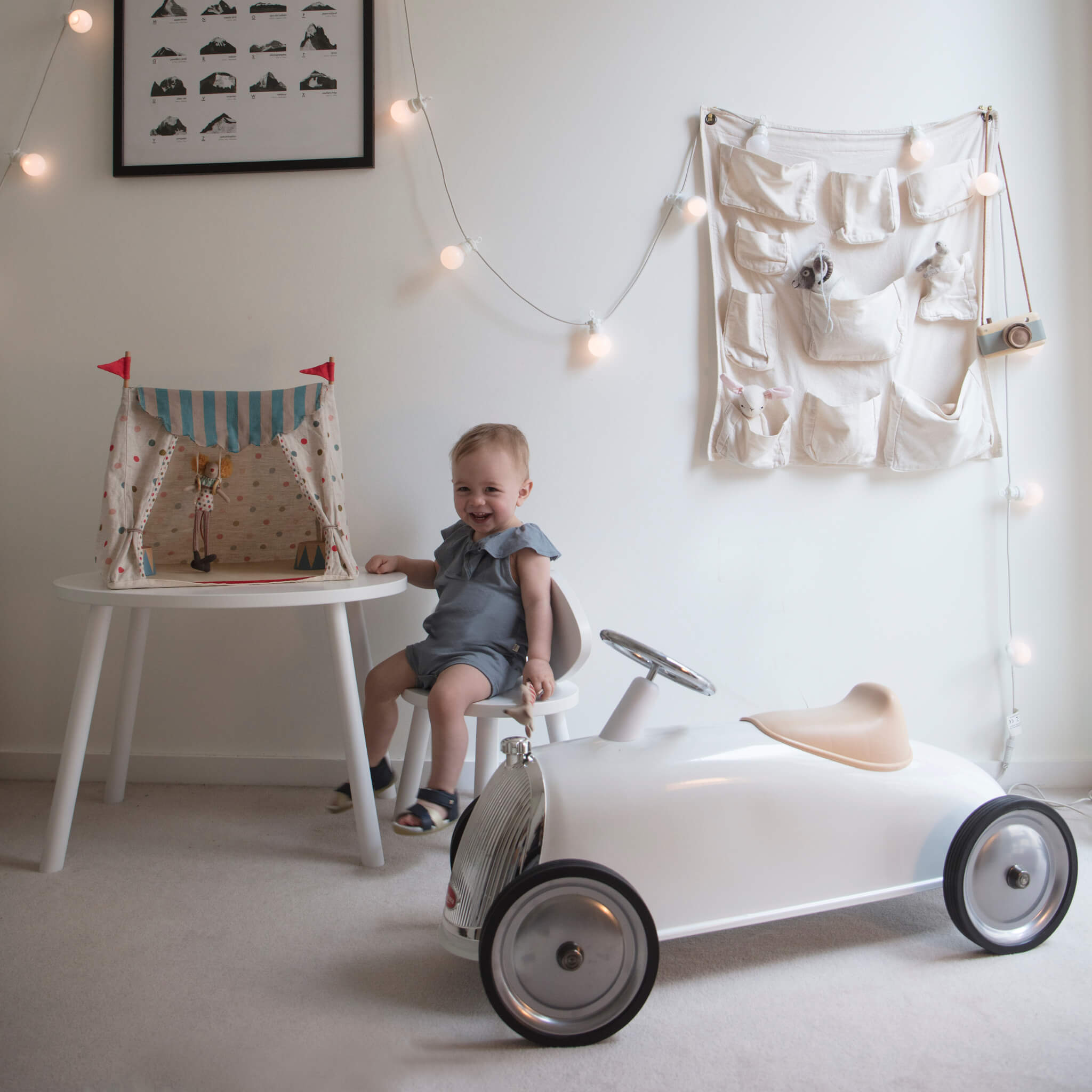 Baghera Rider Ride on Car in Snow White