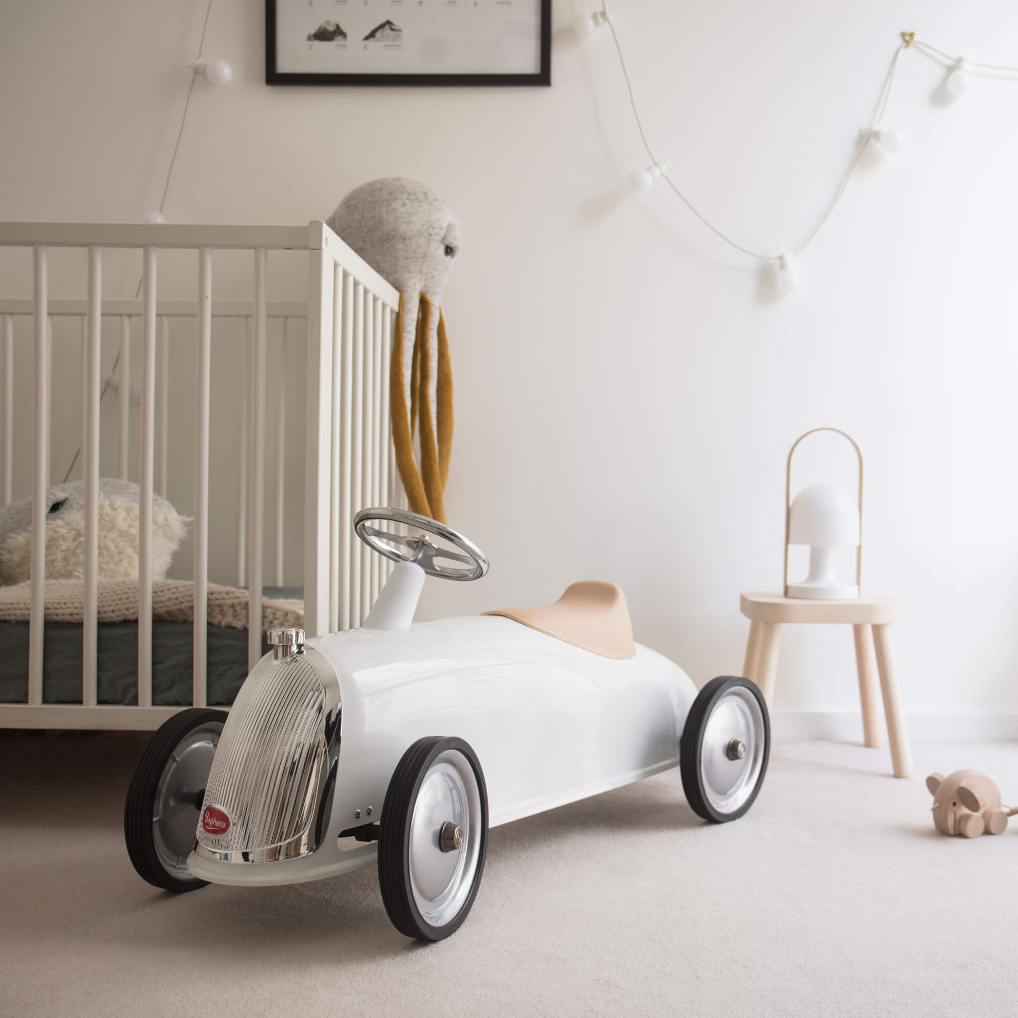 Baghera Rider Ride on Car in Snow White