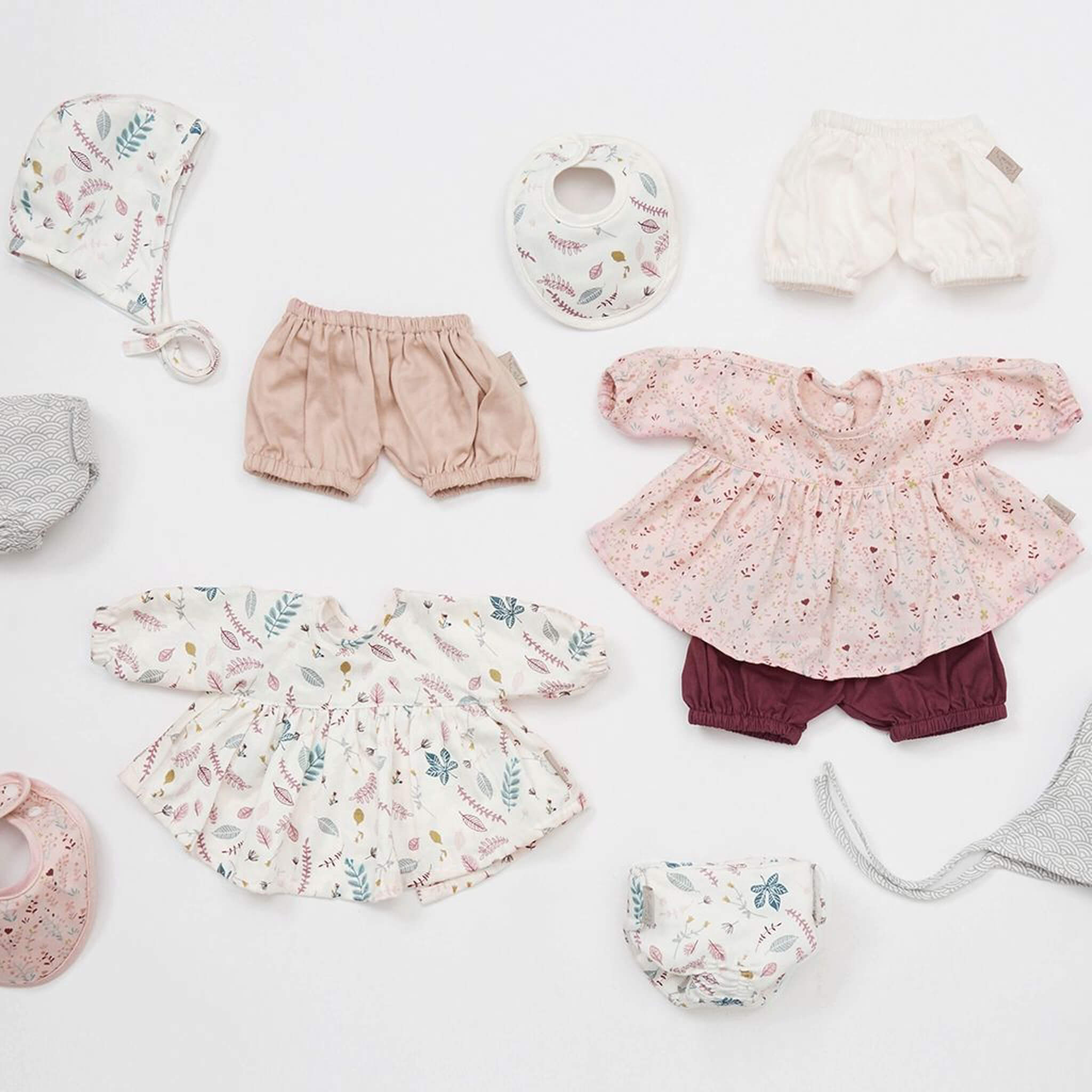 Cam Cam Copenhagen Doll's Clothing Set in Pressed Leaves
