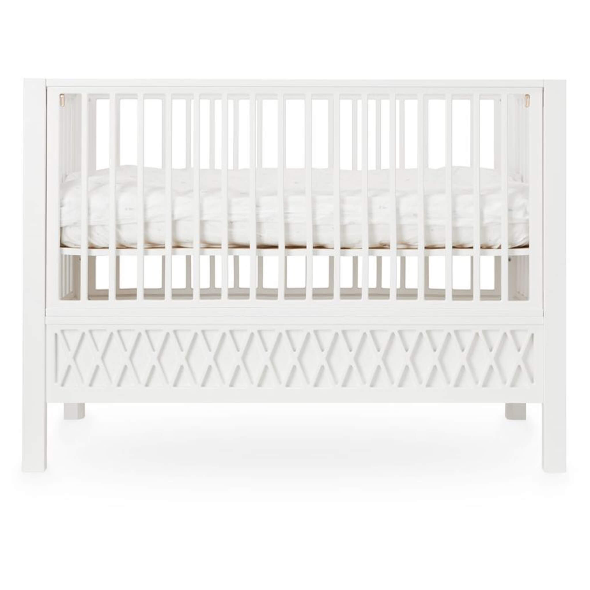 Harlequin Baby Bed - White