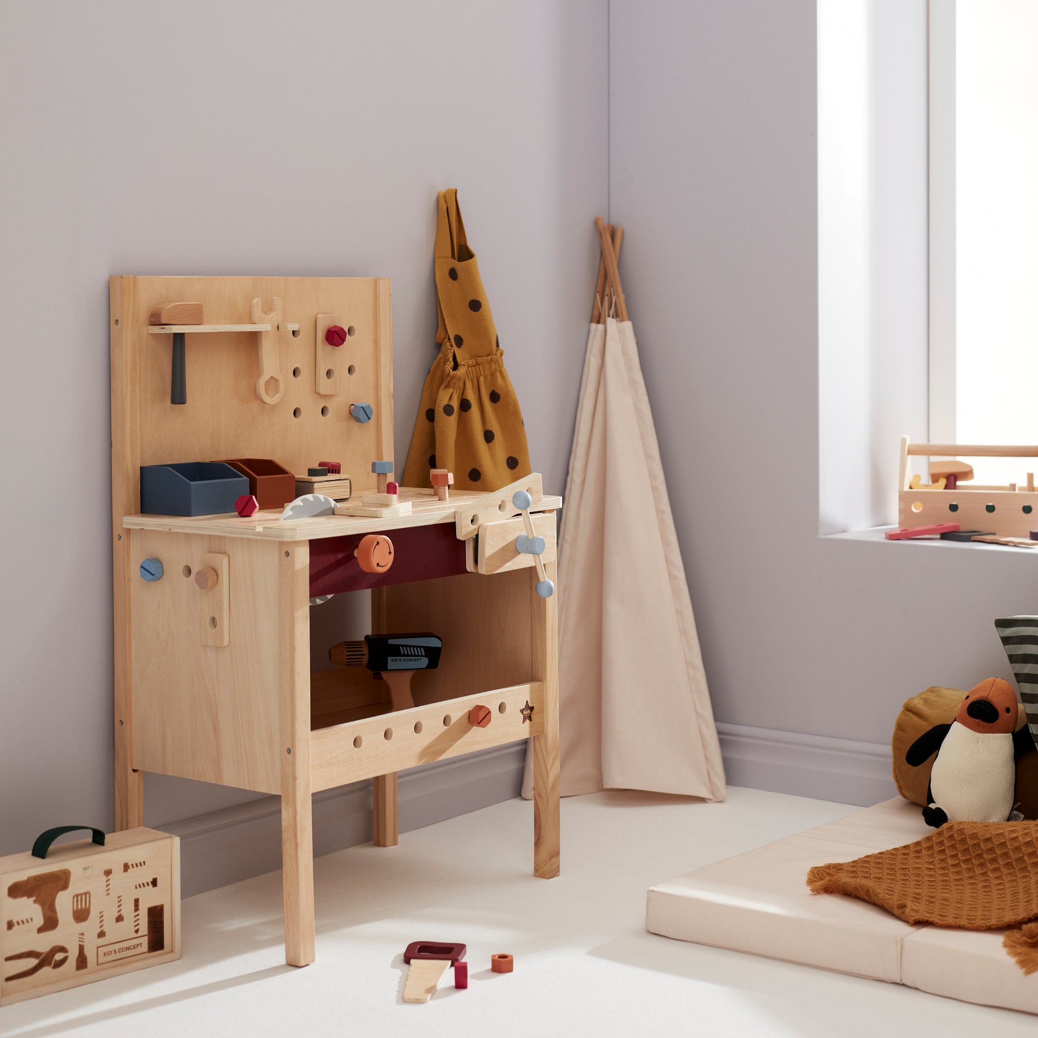 Kid Concept Wooden Tool Bench