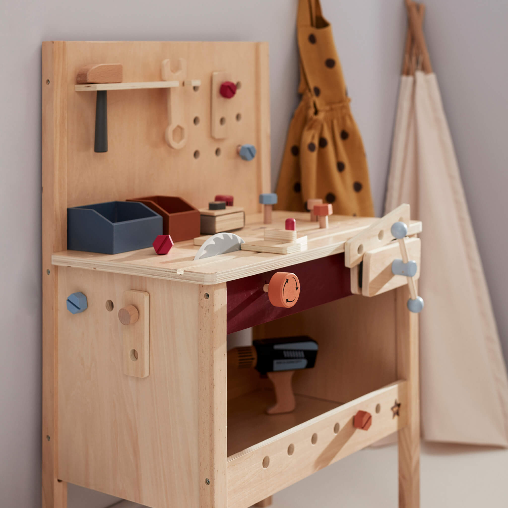 Kid Concept Wooden Tool Bench