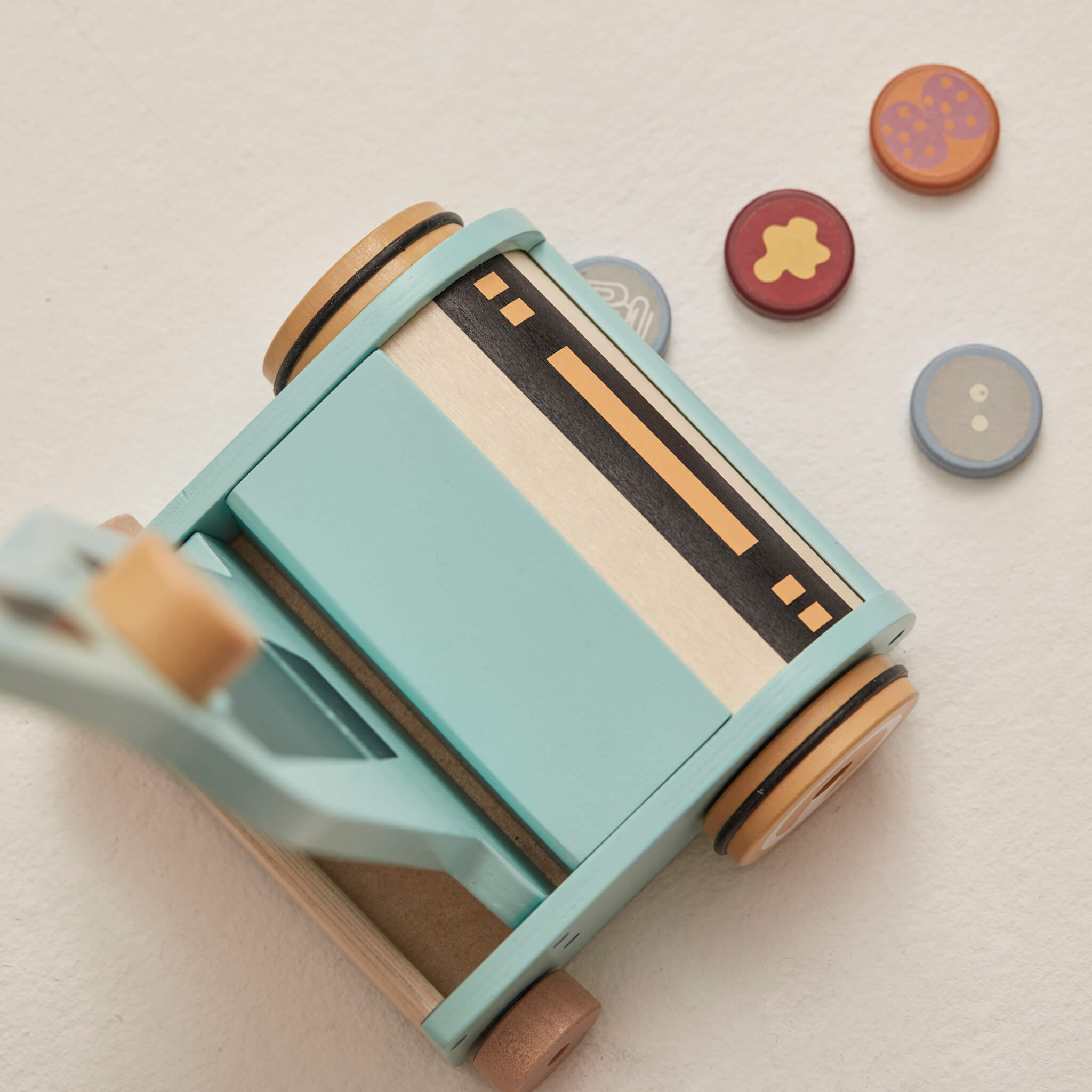 Wooden Kids Vacuum Cleaner