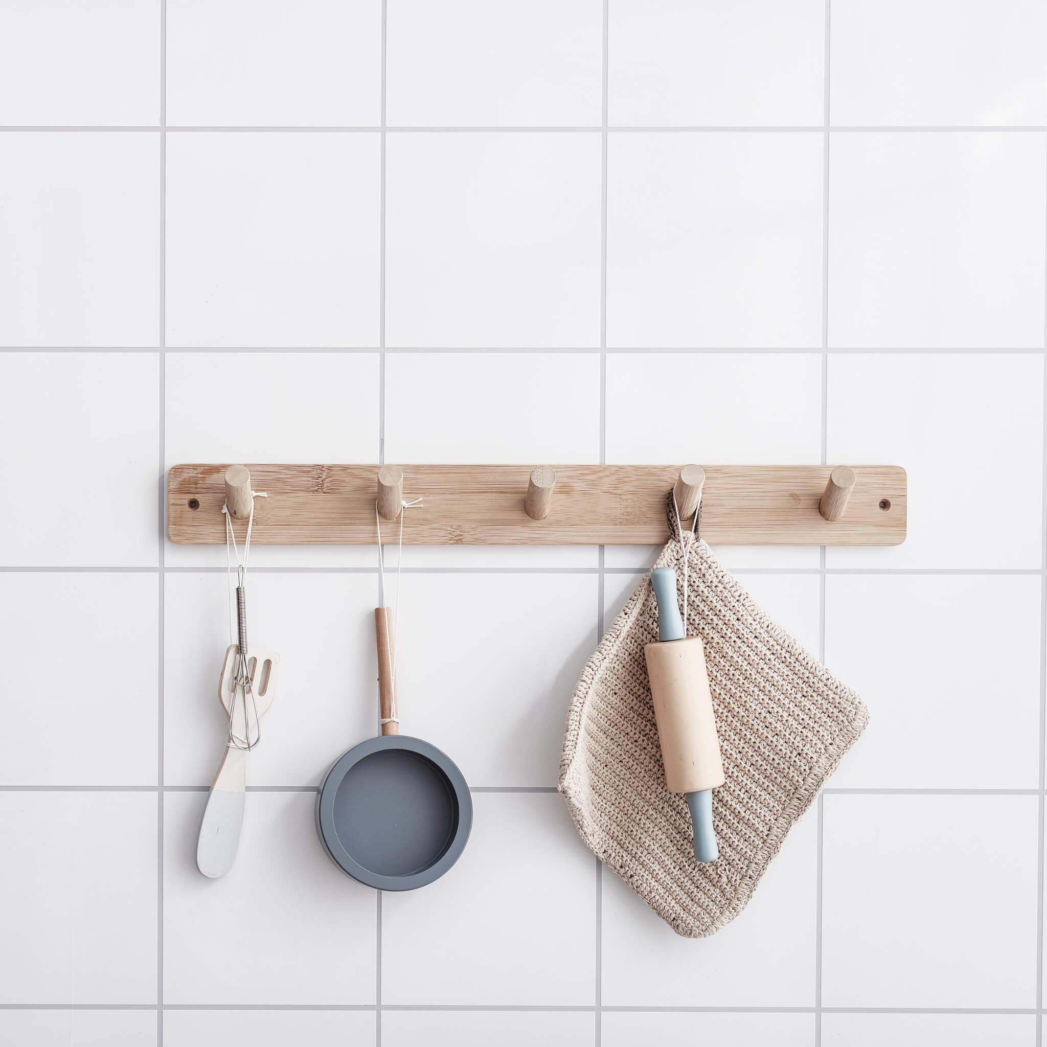 Kids Concept Hook Board with 5 hooks