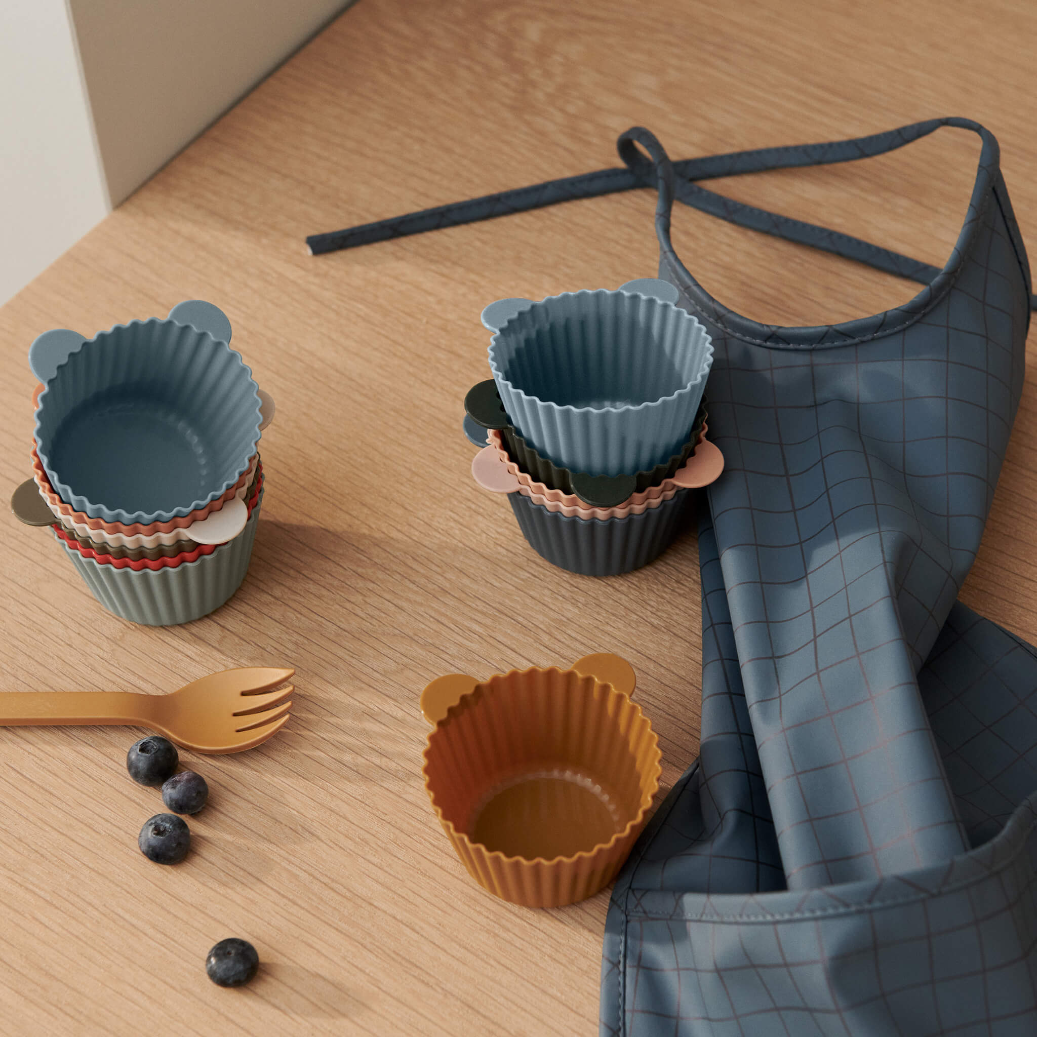 Jerry Cupcake Moulds - Green Mix (12 pack)