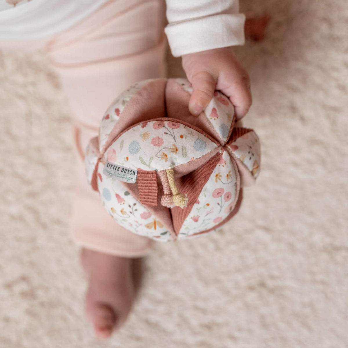 Little Dutch Sensory Ball in Flowers Design
