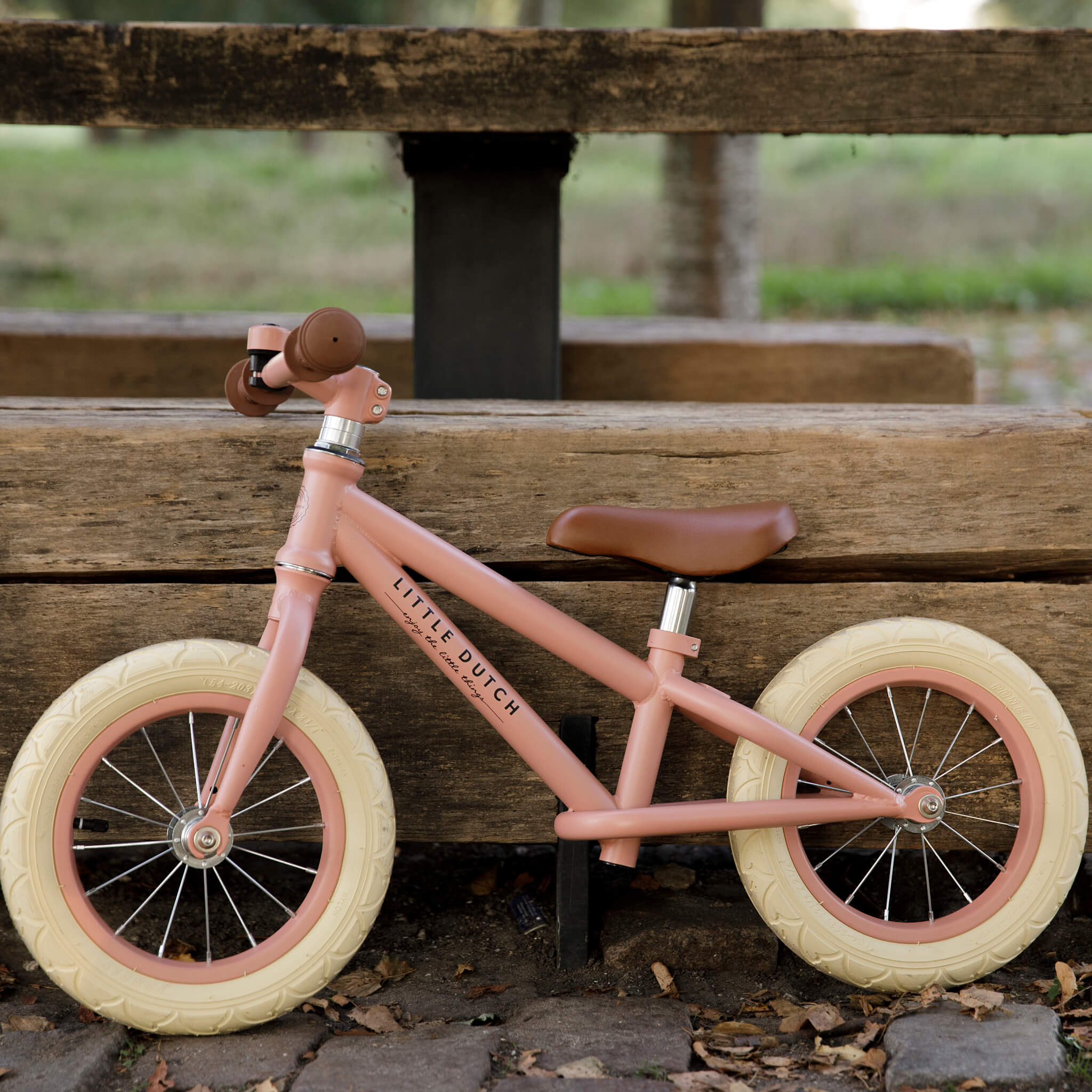 Little Dutch Balance Bike in Pink
