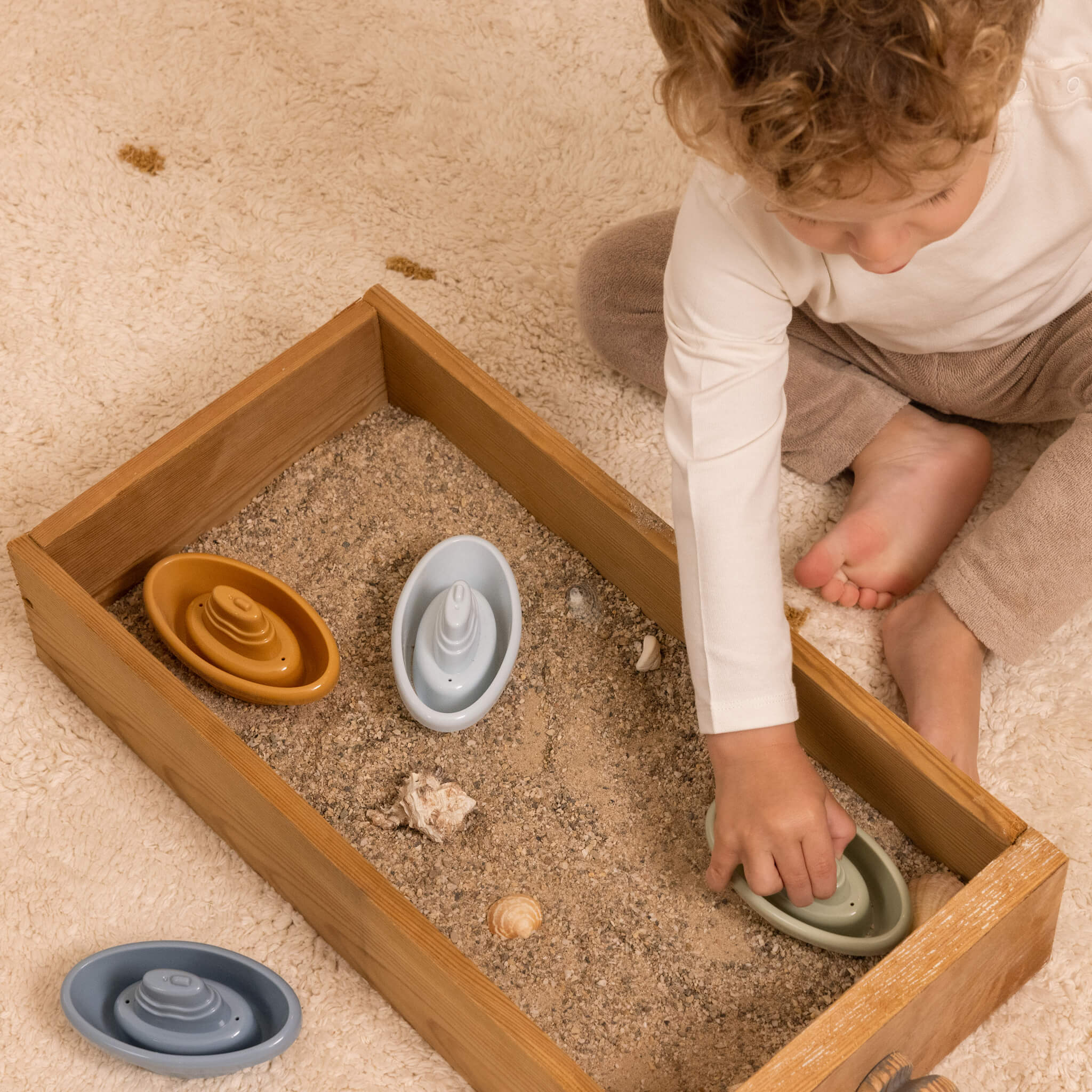 Little Dutch Bath Boats in Blue in Sandpit