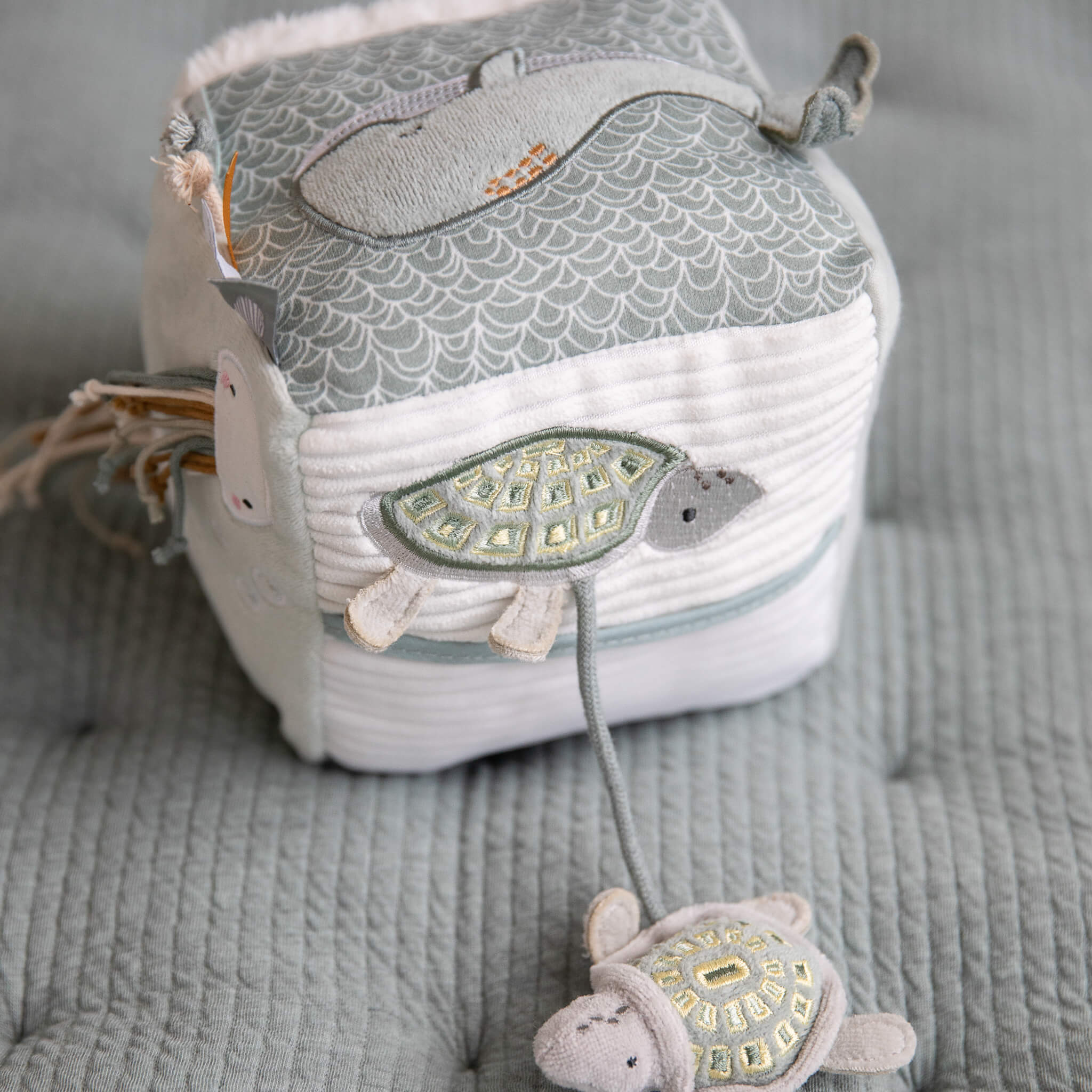 Soft Activity Cube - Mint