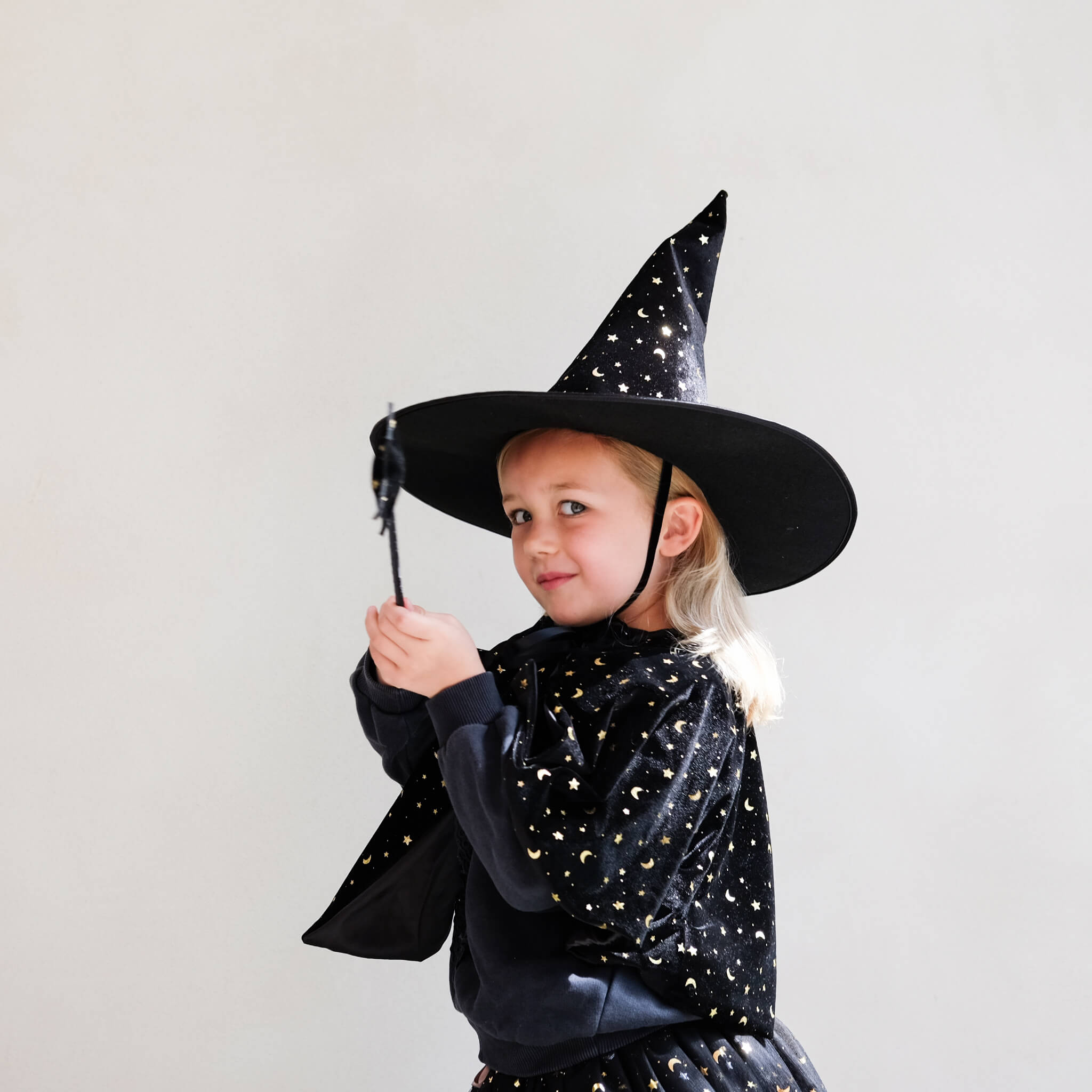 Mimi & Lula Luxe Velvet Witches Hat