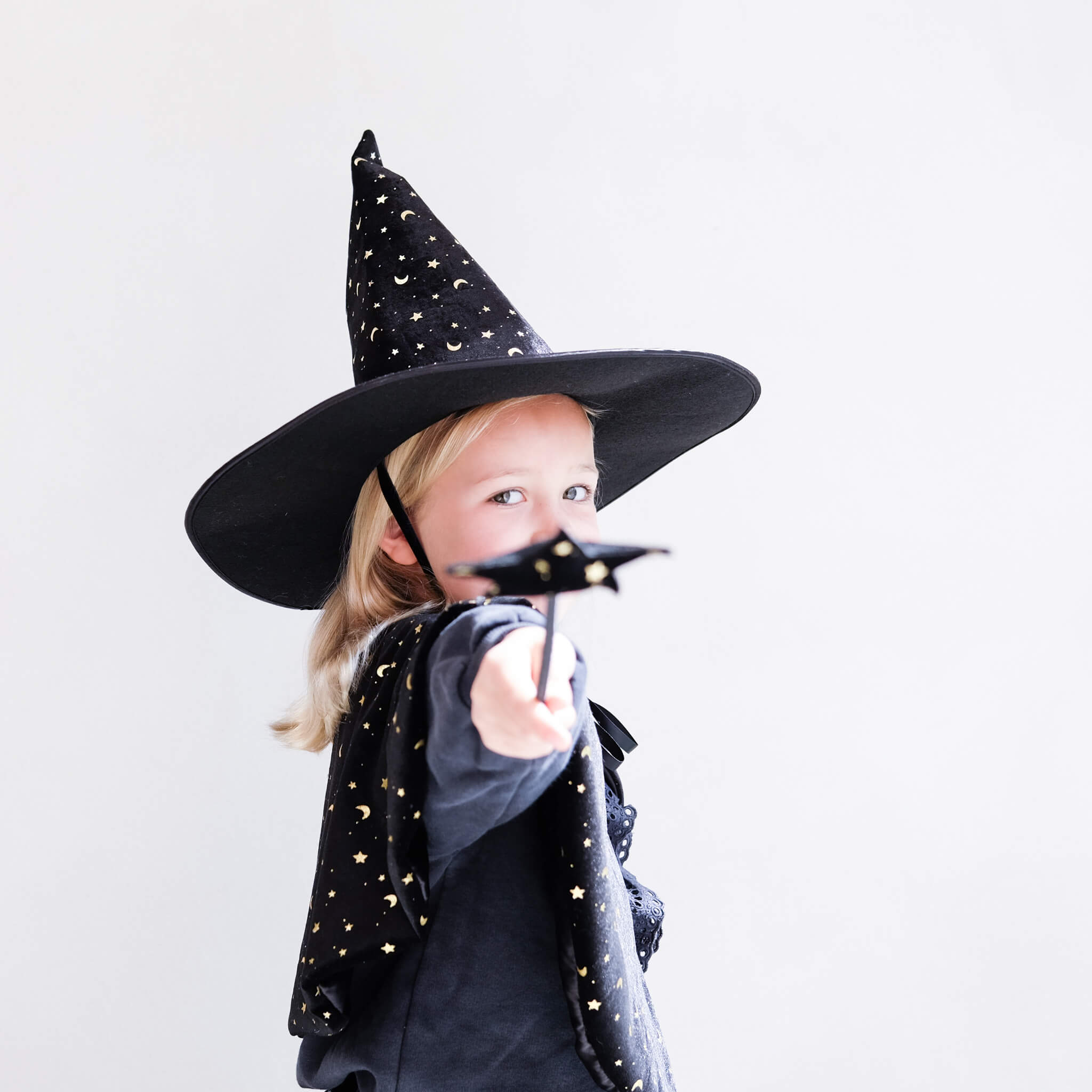 Mimi & Lula Luxe Velvet Witches Hat