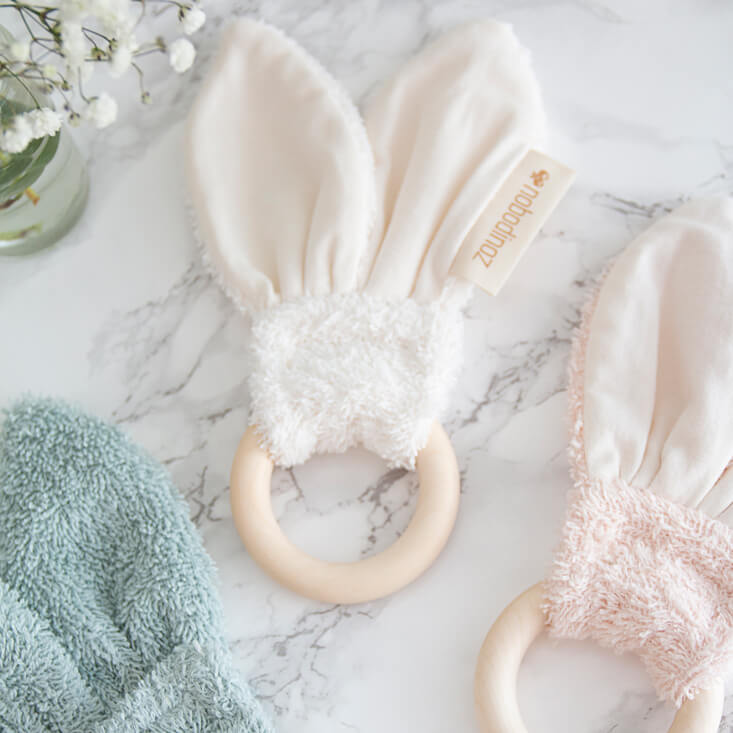 Nobodinoz Bunny Teething Ring in Natural