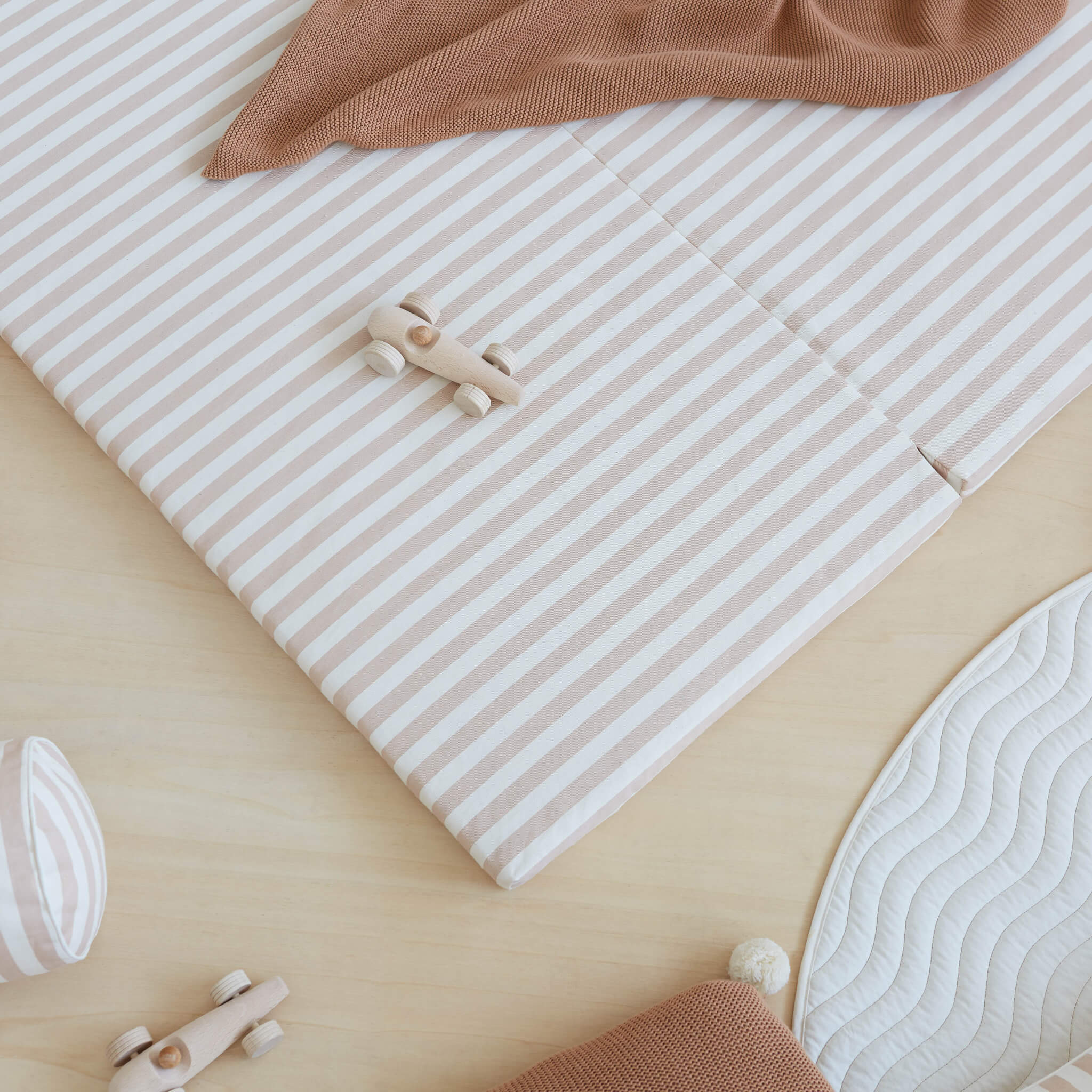 Nobodinoz Bebop Foldable Mattress in Taupe Stripes Flat