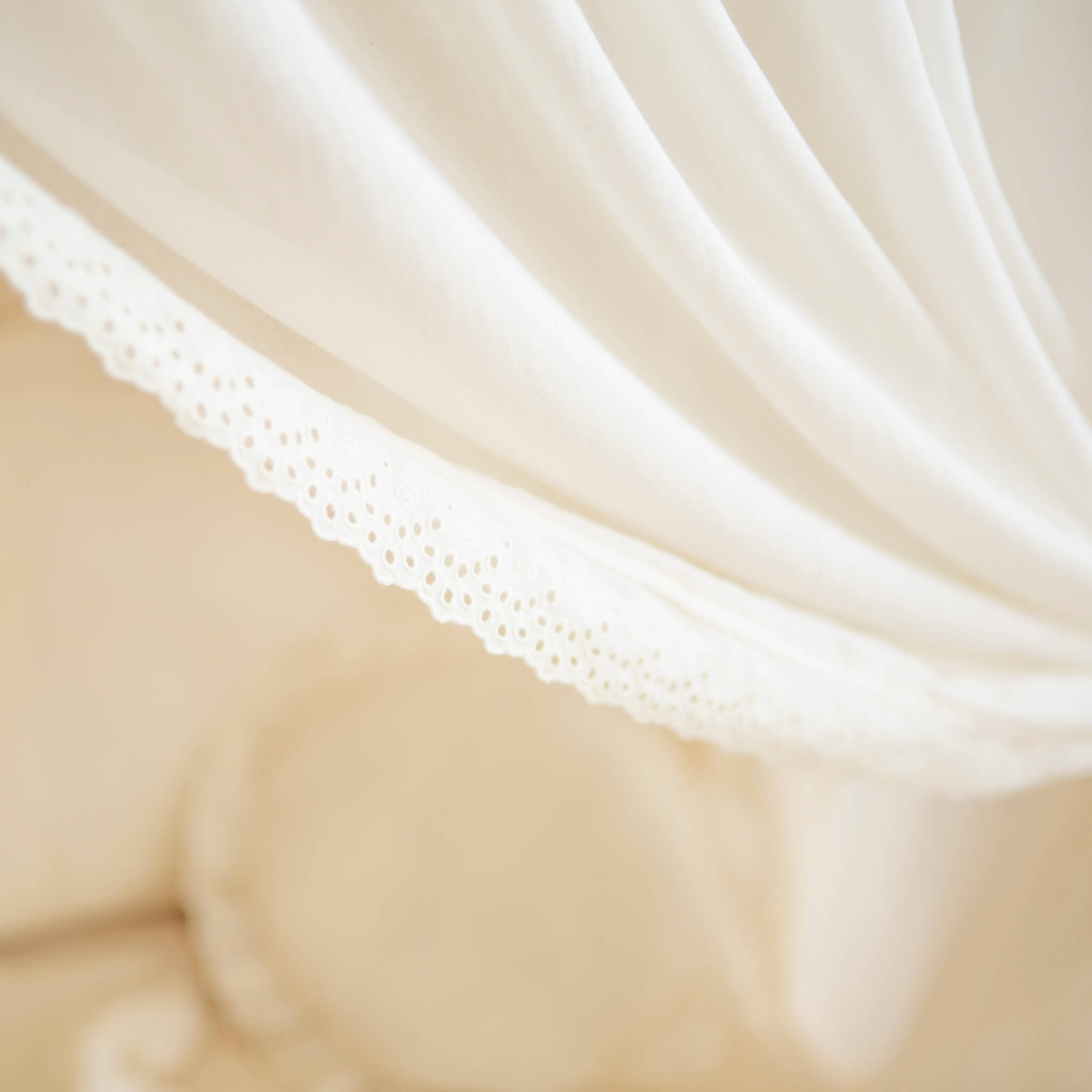 Nobodinoz Vera Eyelet Lace Children's Bed Home Details