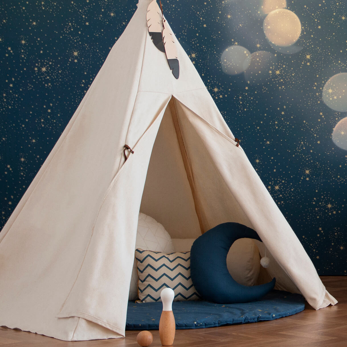 Nobodinoz Nevada Teepee in Natural in Room