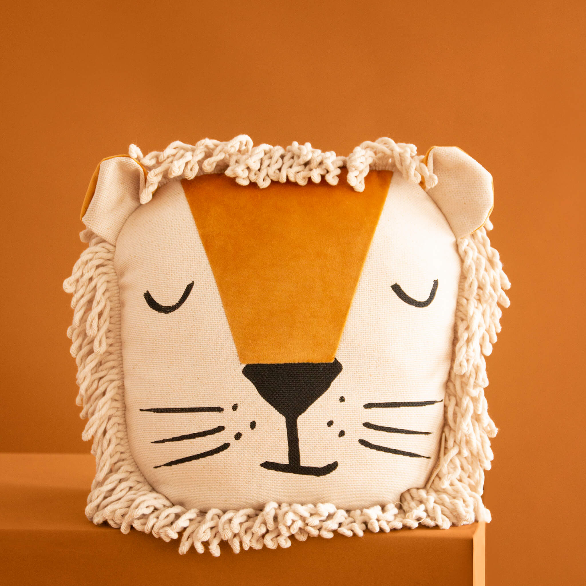Nobodinoz Lion Cushion