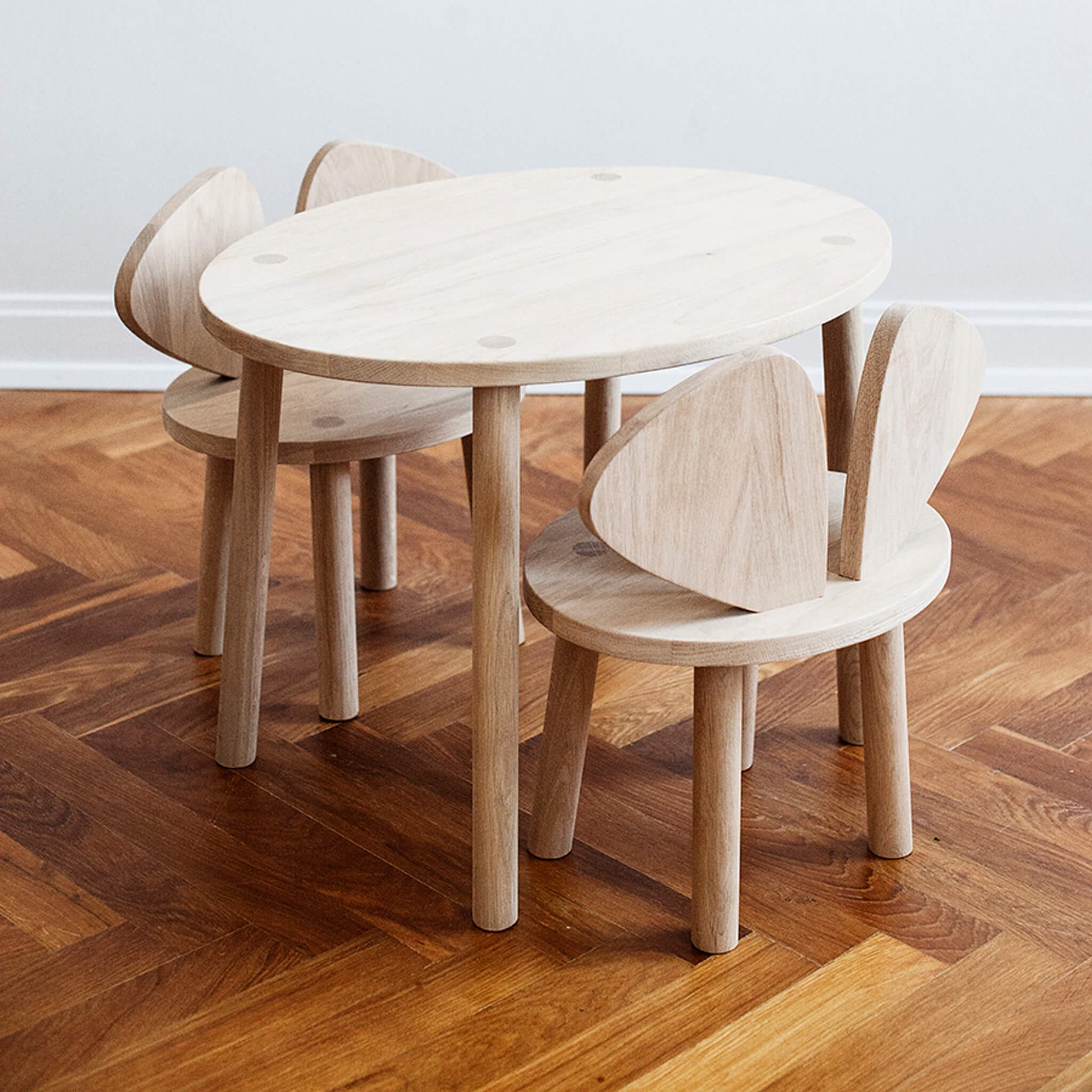 Mouse Chair & Table Bundle - Oak