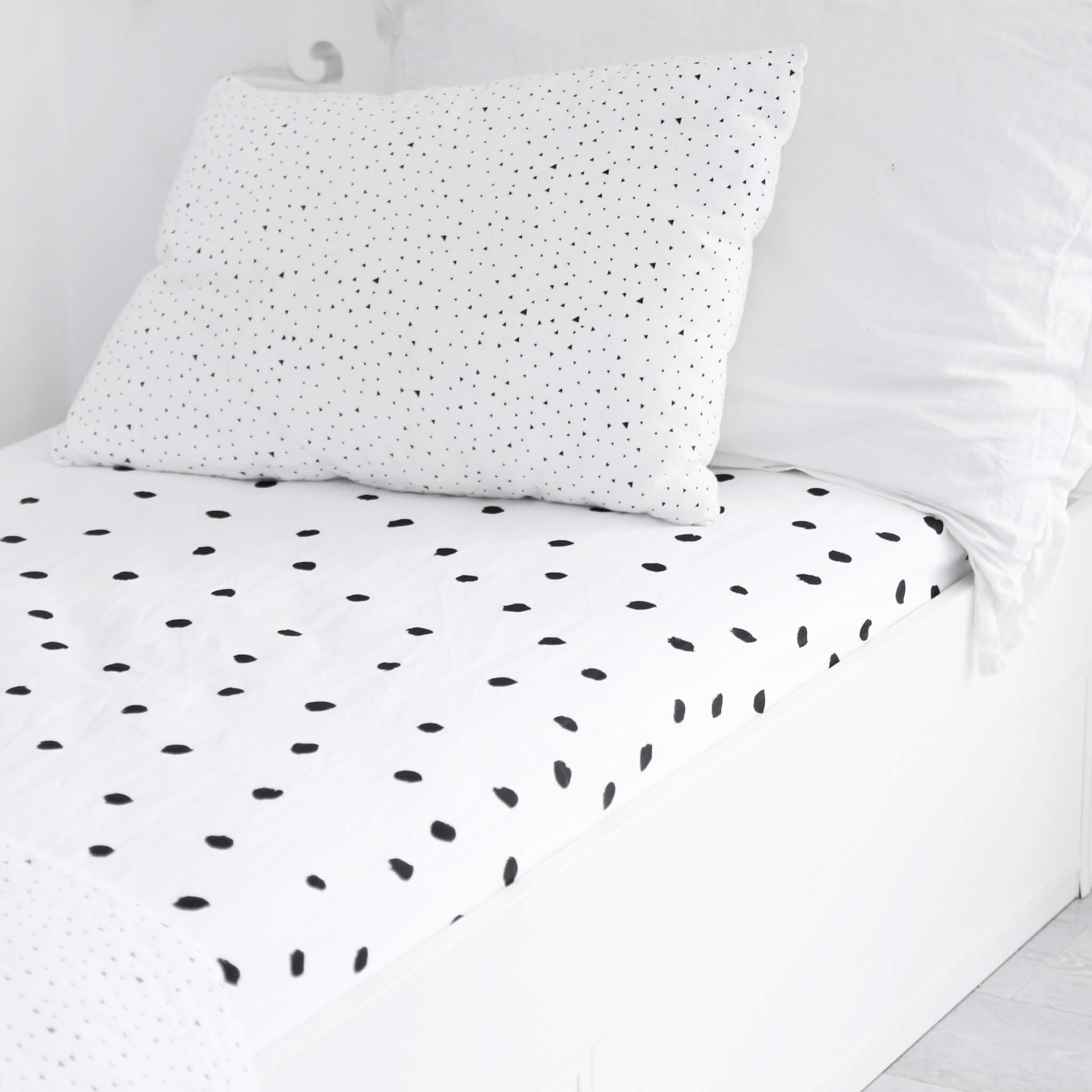 Cot Sheet - Ladybird