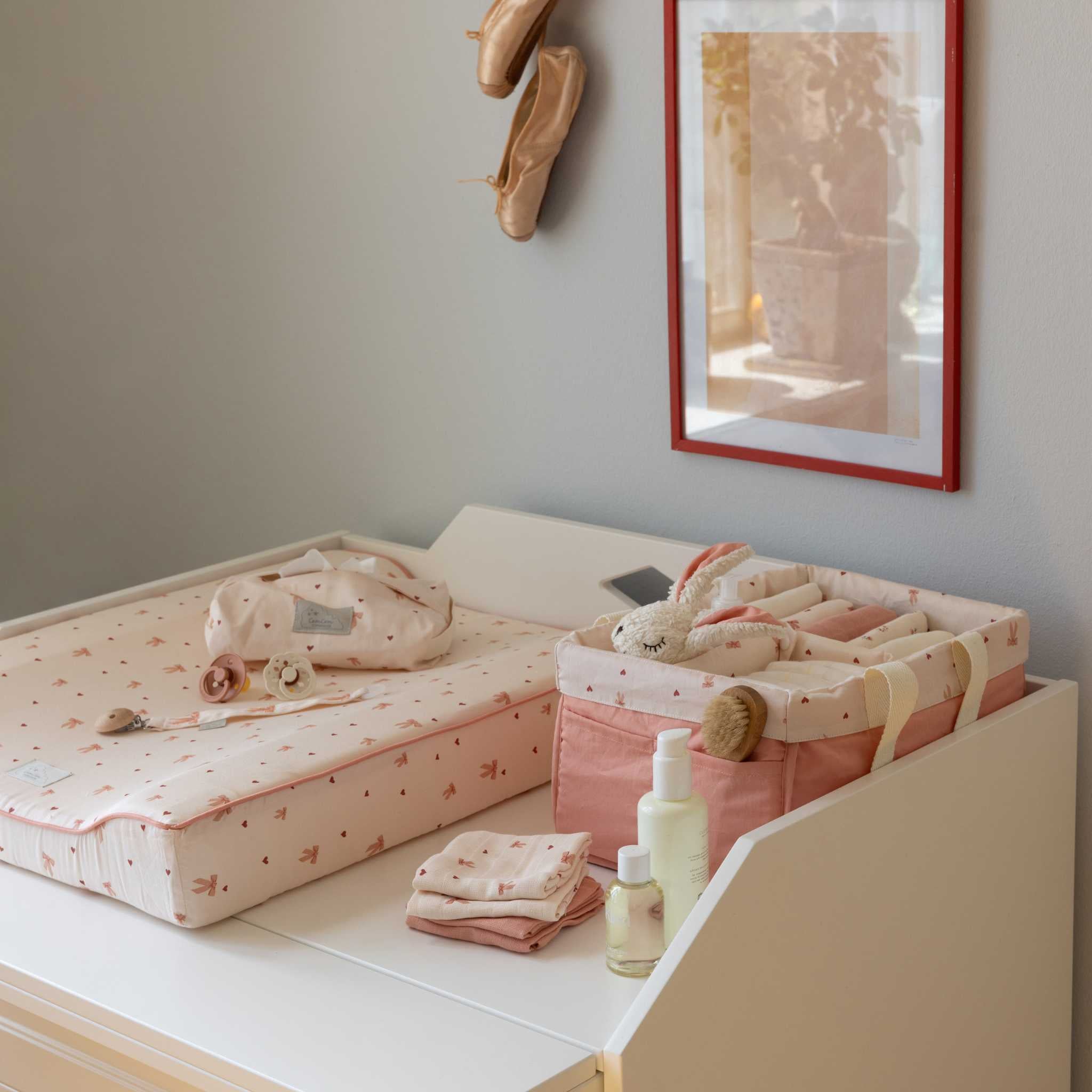 Cam Cam Diaper Caddy - Bows - Styled Image