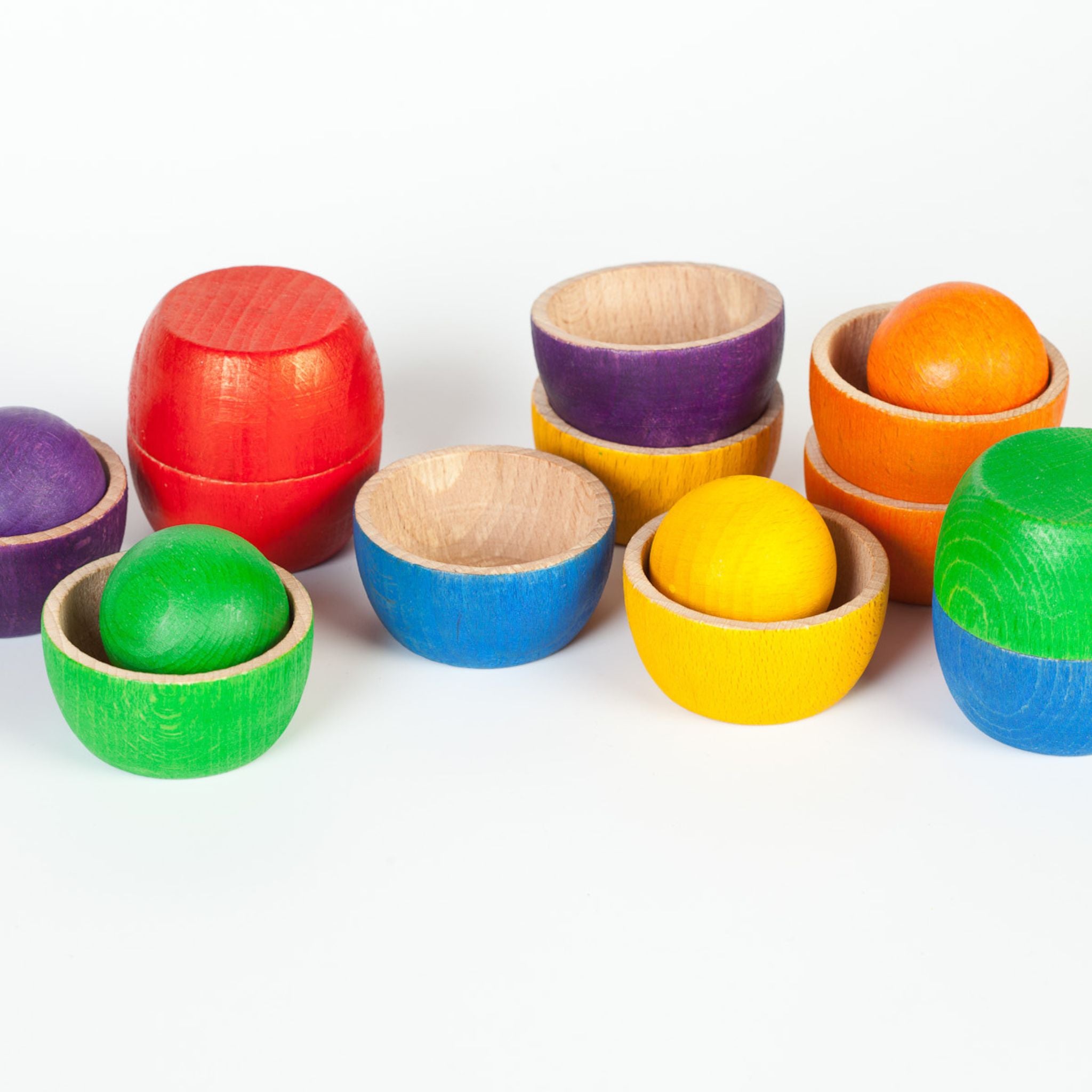 Grapat Wooden Bowls and Balls Set Close Up