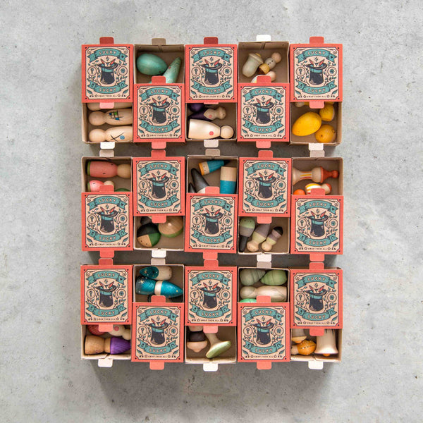 Grapat Lucky Lucky Boxes Open On Concrete Box 