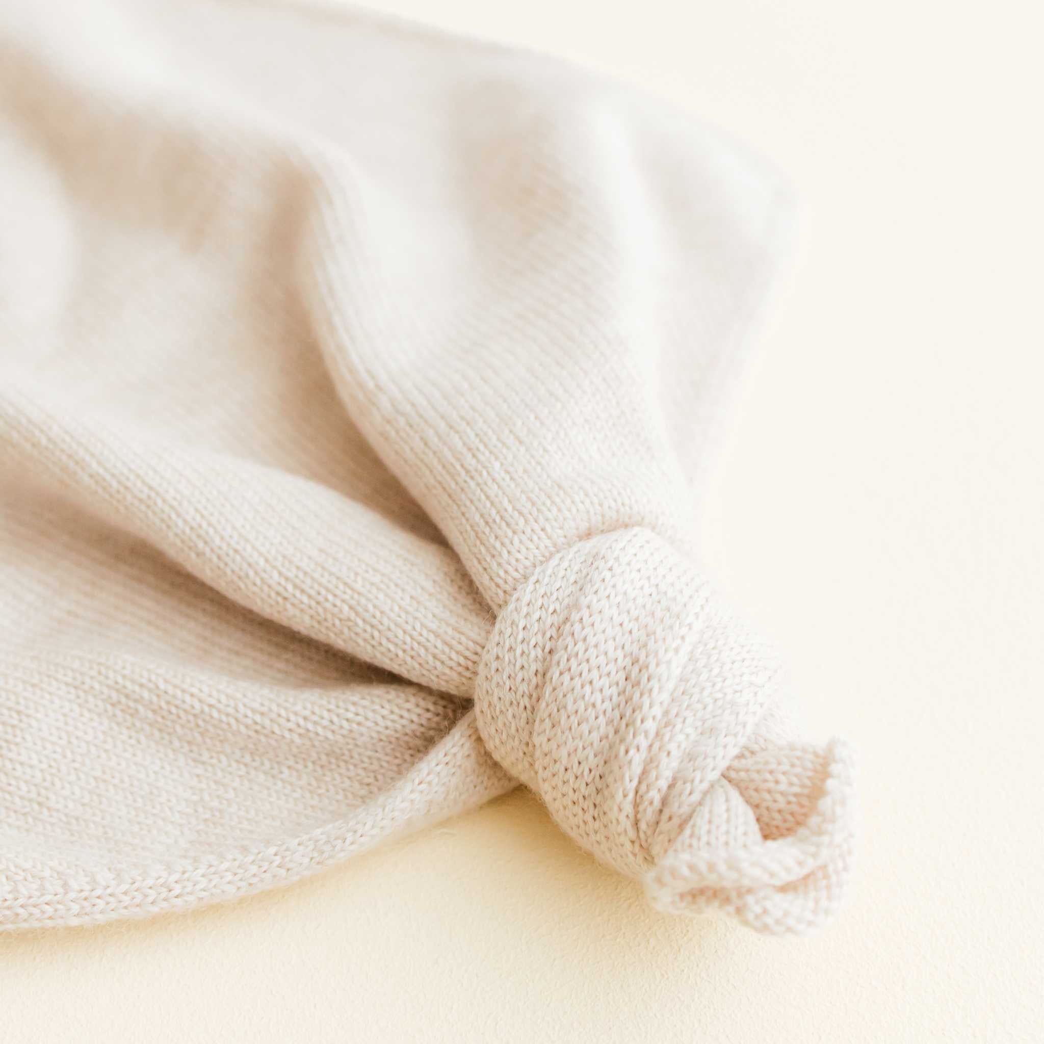 Hvid Tokki Teddy Comforter - Knot Detail
