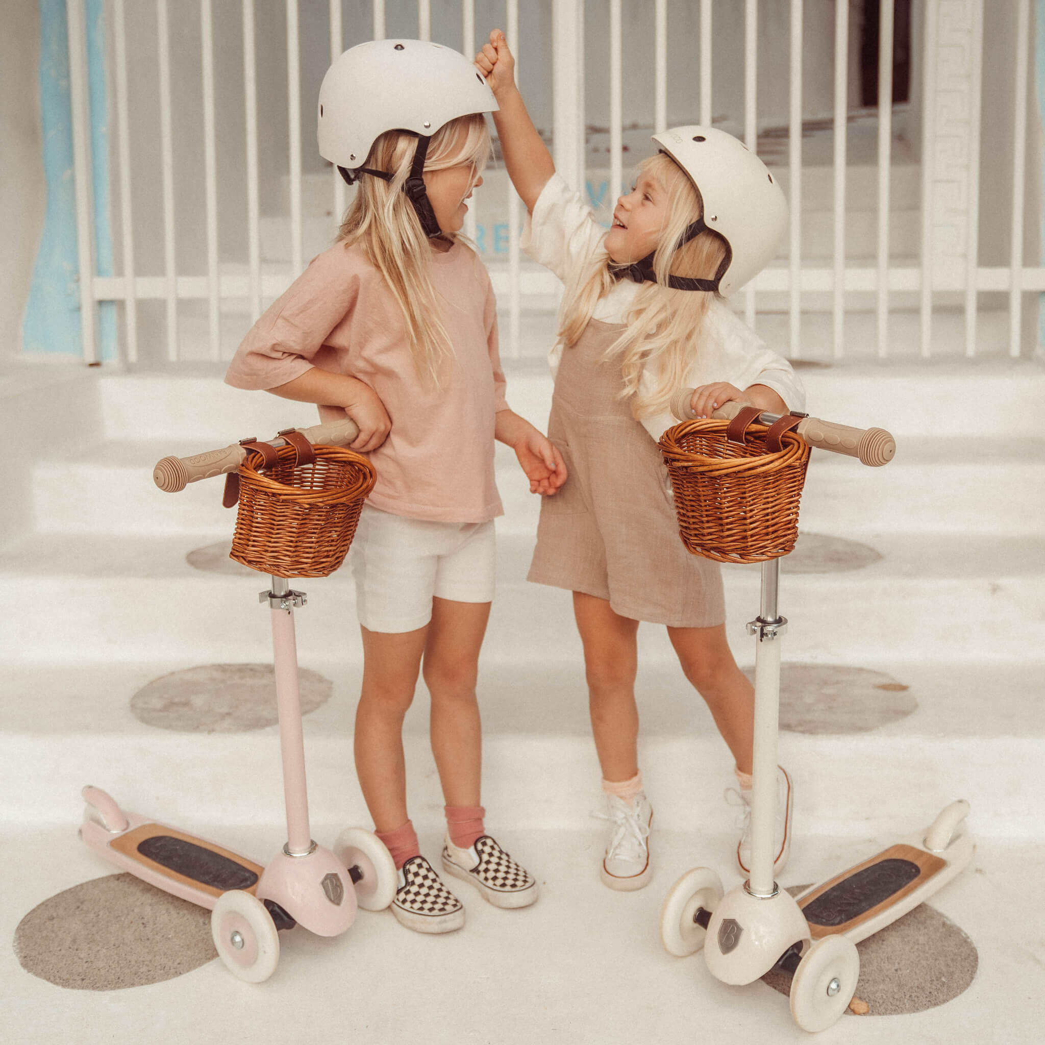 Banwood Kids Scooter in Pink