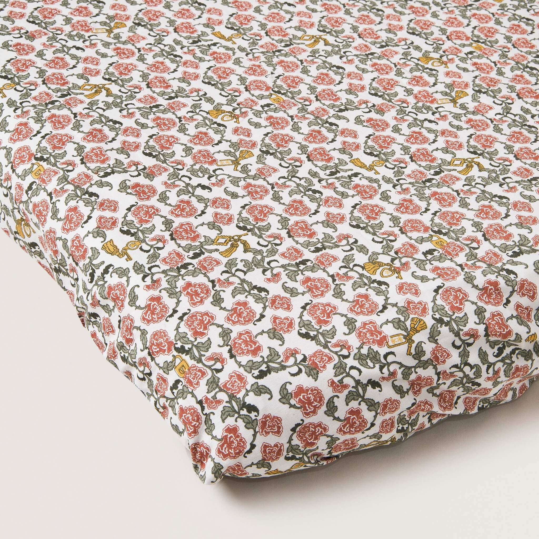 Garbo & Friends Floral Vine Fitted Sheet