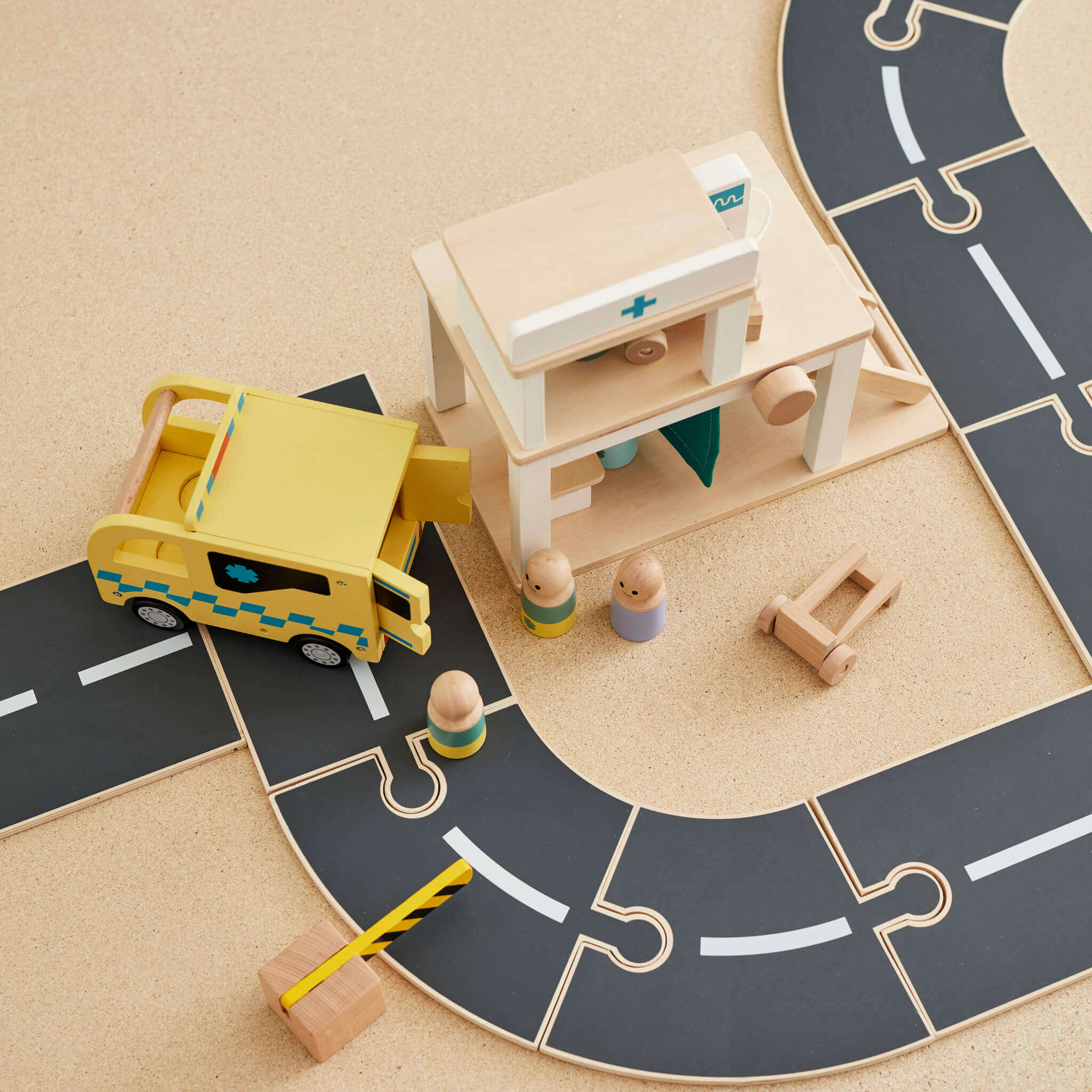 Kids Concept Aiden Wooden Hospital
