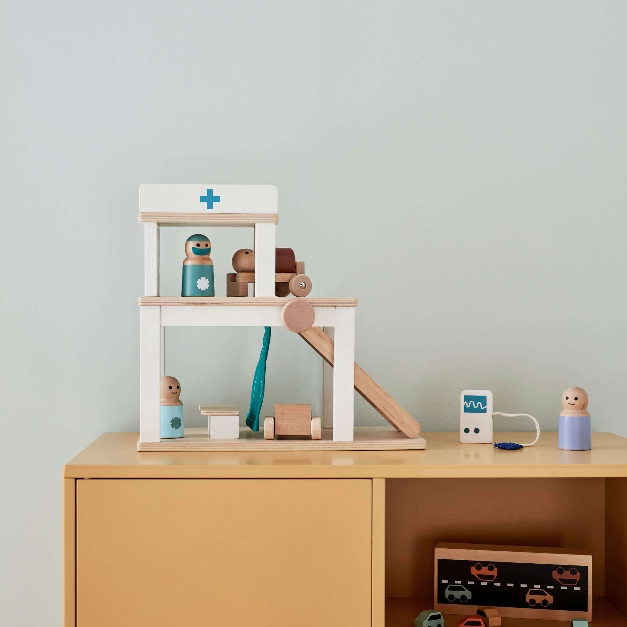 Kids Concept Aiden Wooden Hospital