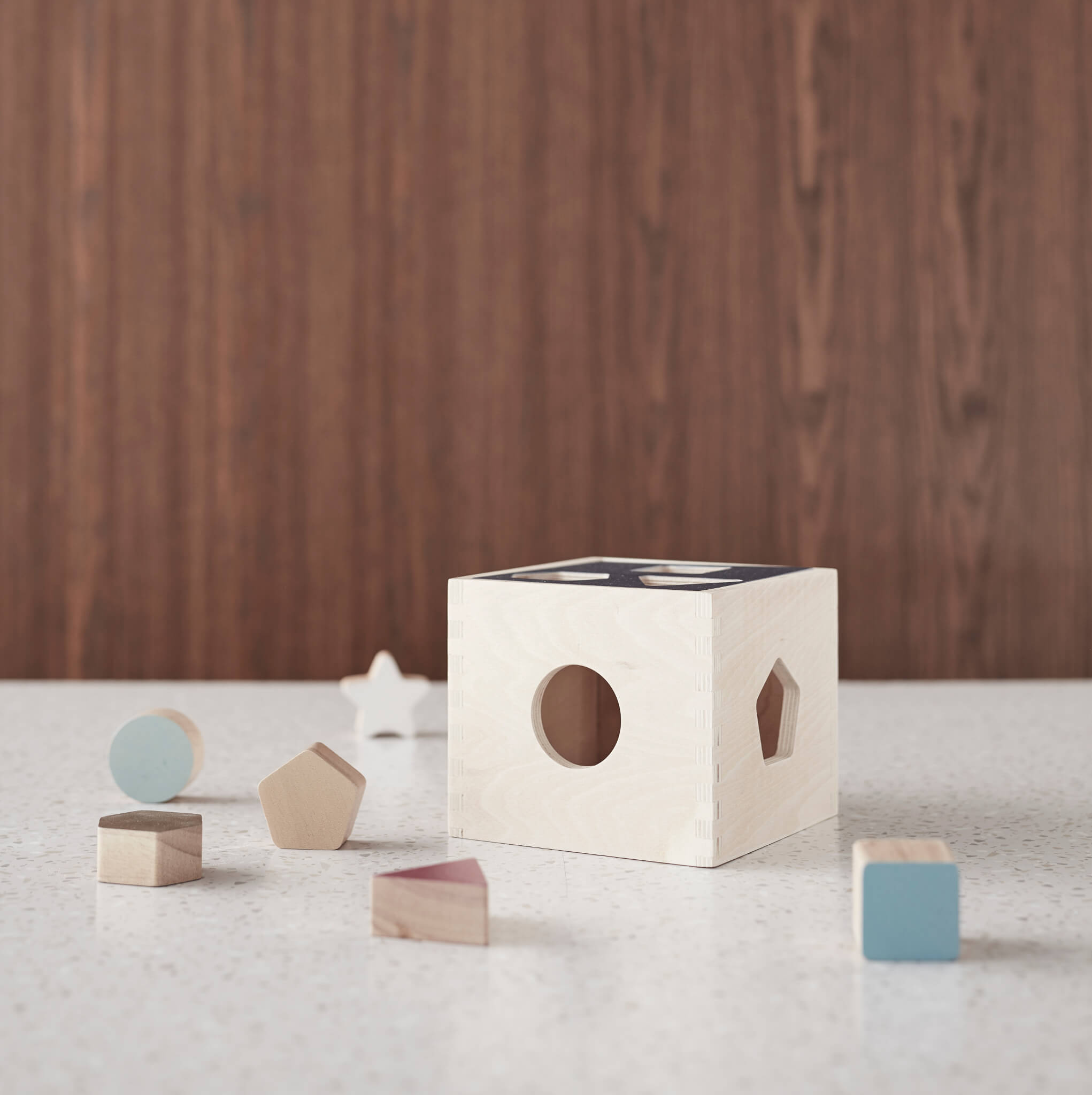 Kid Concept Aiden Wooden Sorter Box