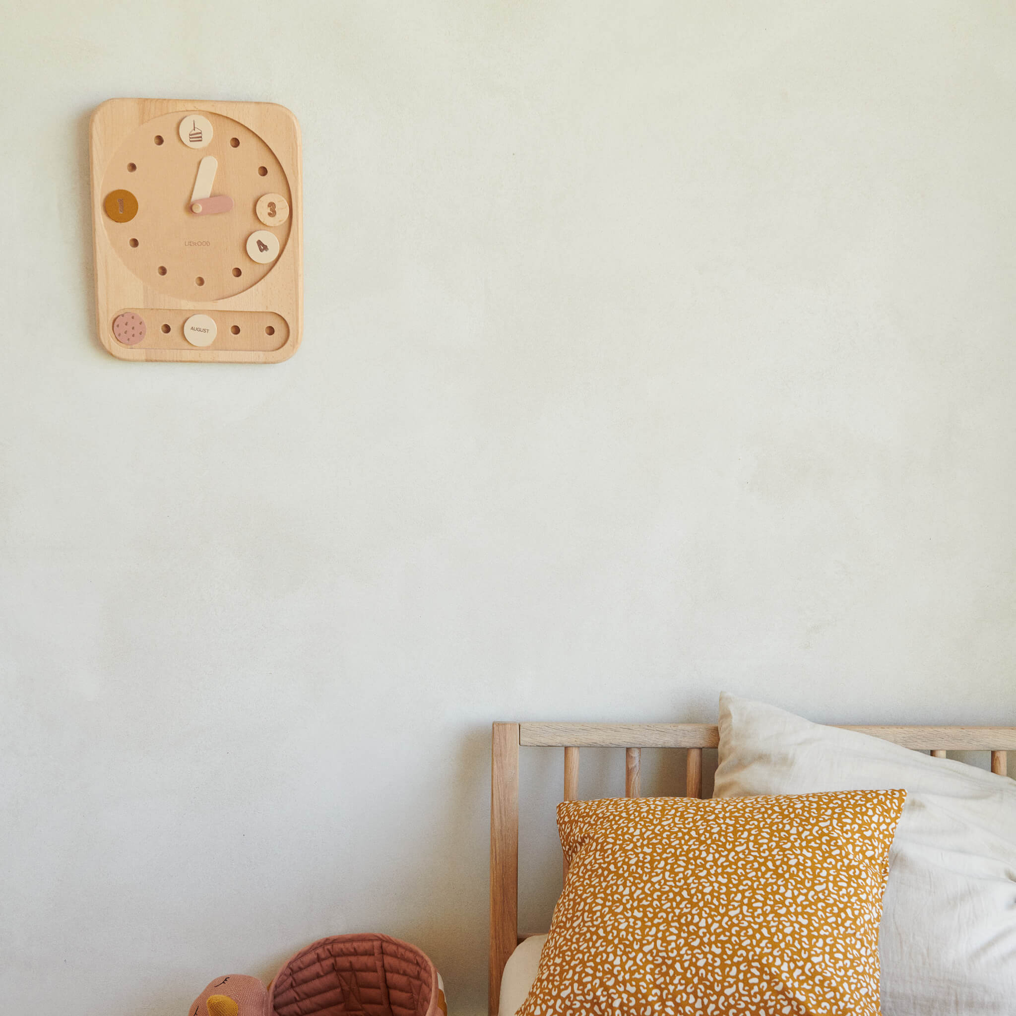 Yelena Toy Clock - Rose