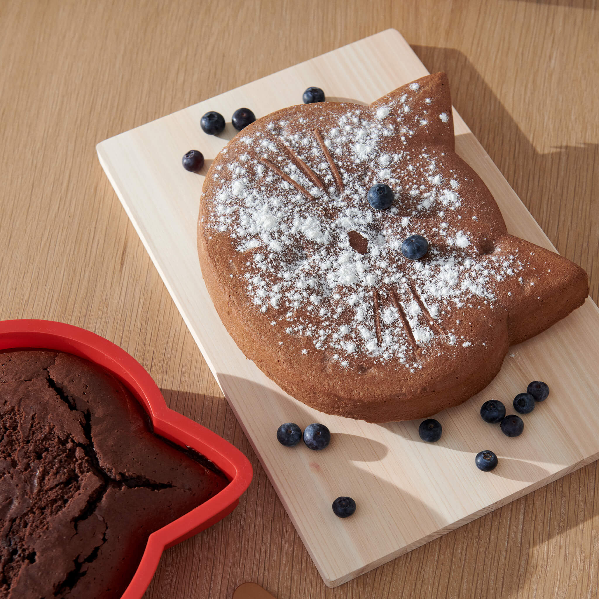 Amory Cake Pan - Caramel