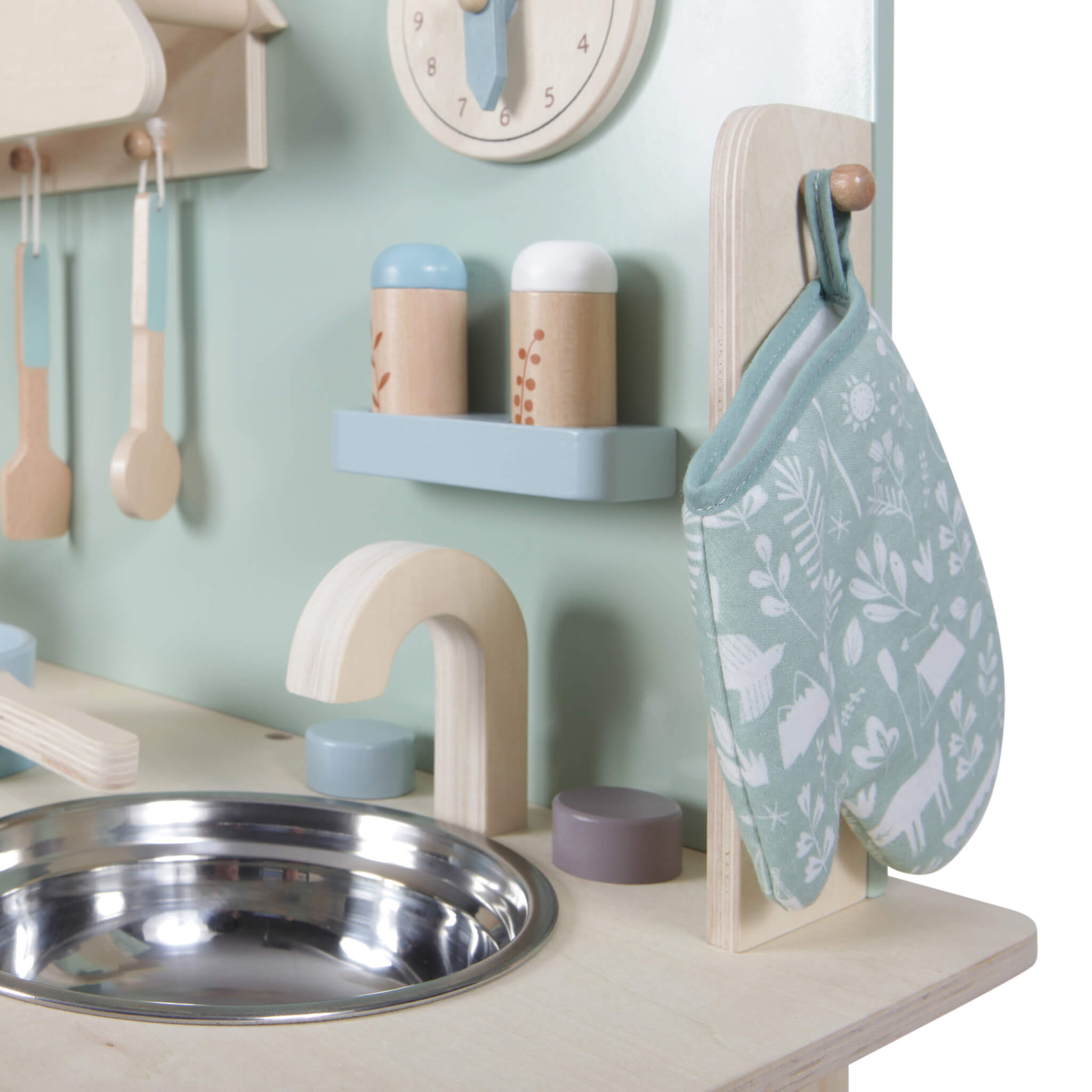 Little Dutch Mint Wooden Toy Play Kitchen Details