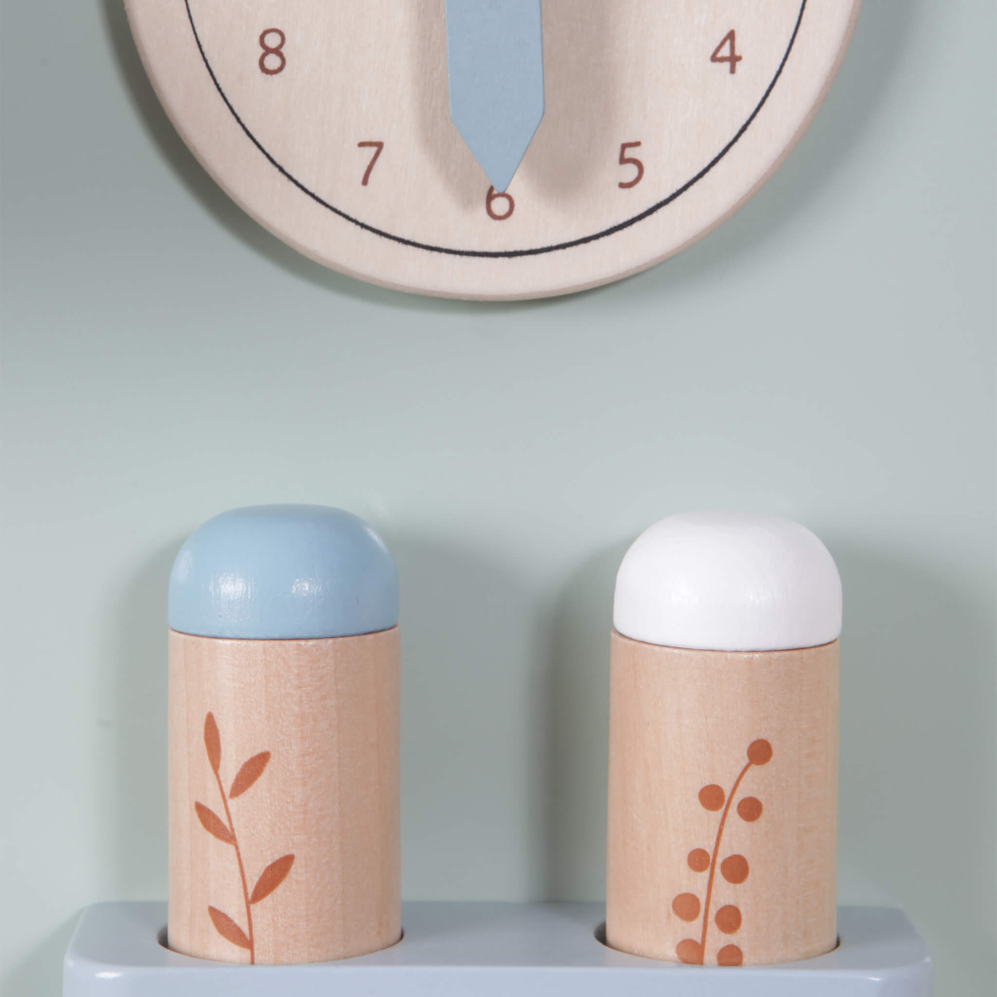 Little Dutch Mint Wooden Toy Play Kitchen Details