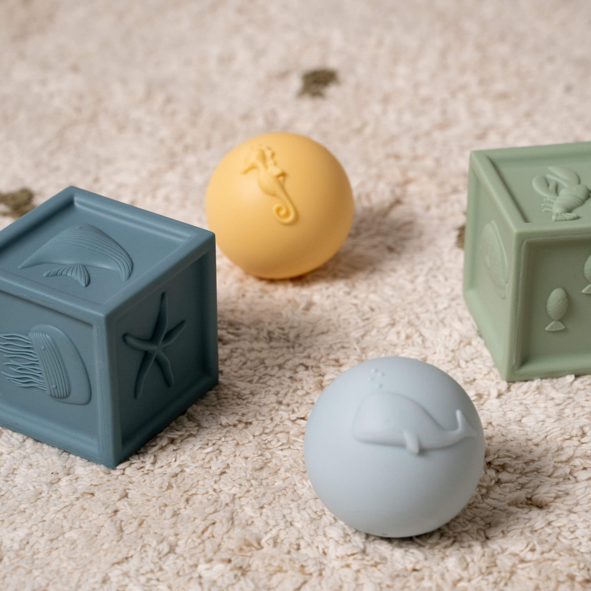 Little Dutch Ocean Cubes & Balls Set Toy