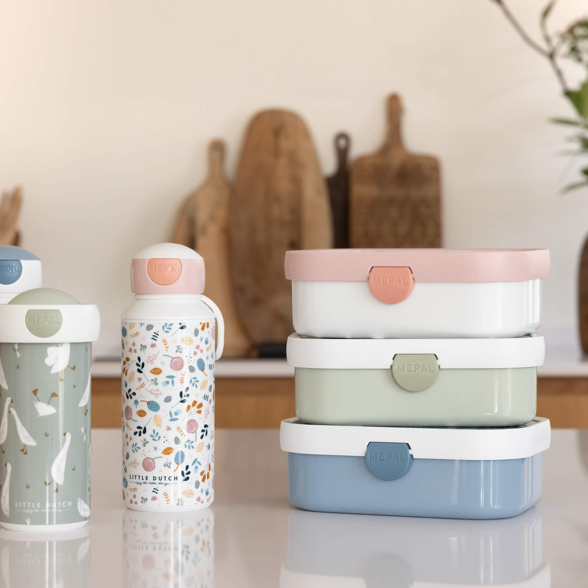Little Dutch Lunchbox with Fork in Spring Flowers Design 